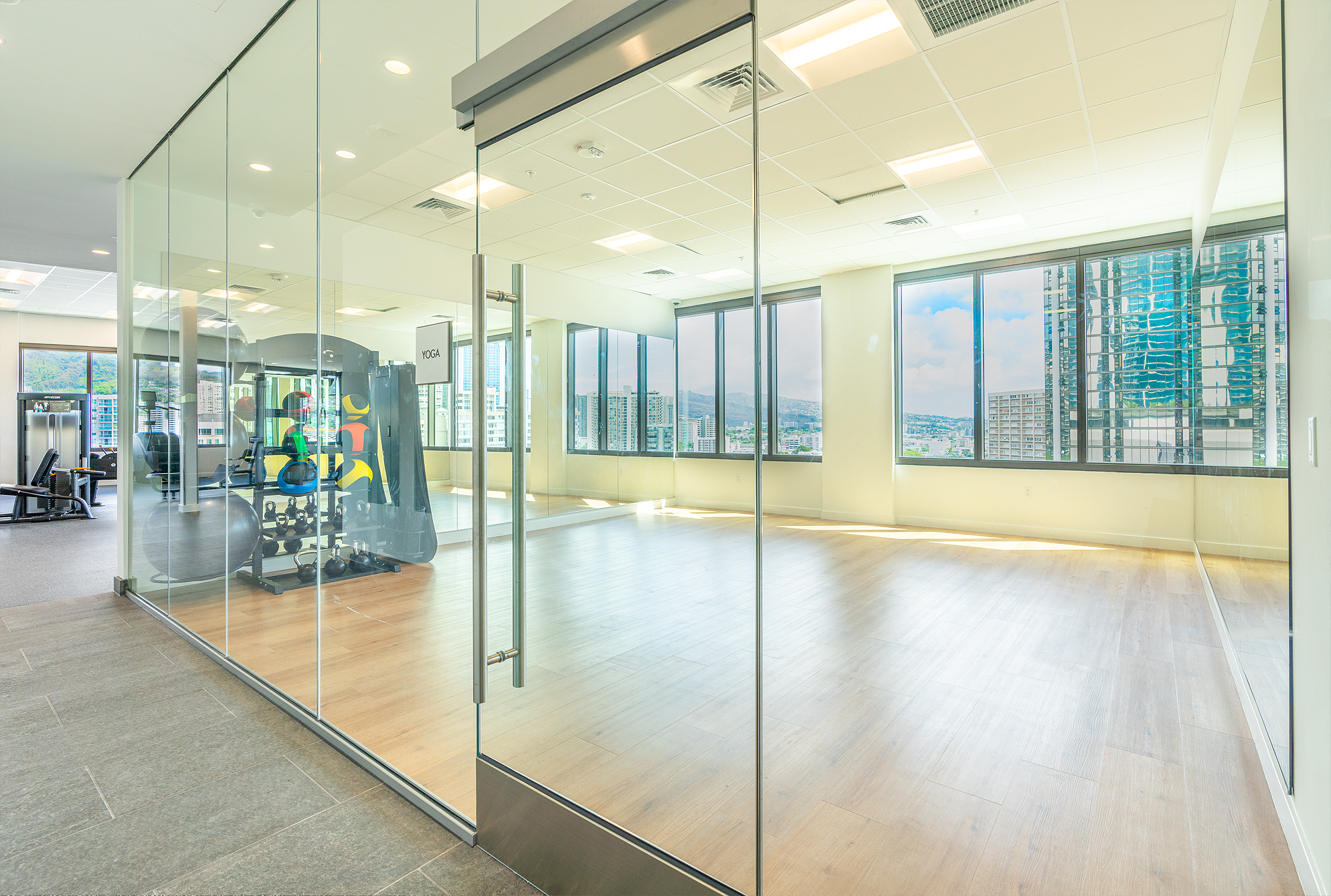 Honolulu, Hawaii, 96814, United States, 2 Bedrooms Bedrooms, ,2 BathroomsBathrooms,Residential,For Sale,2005492