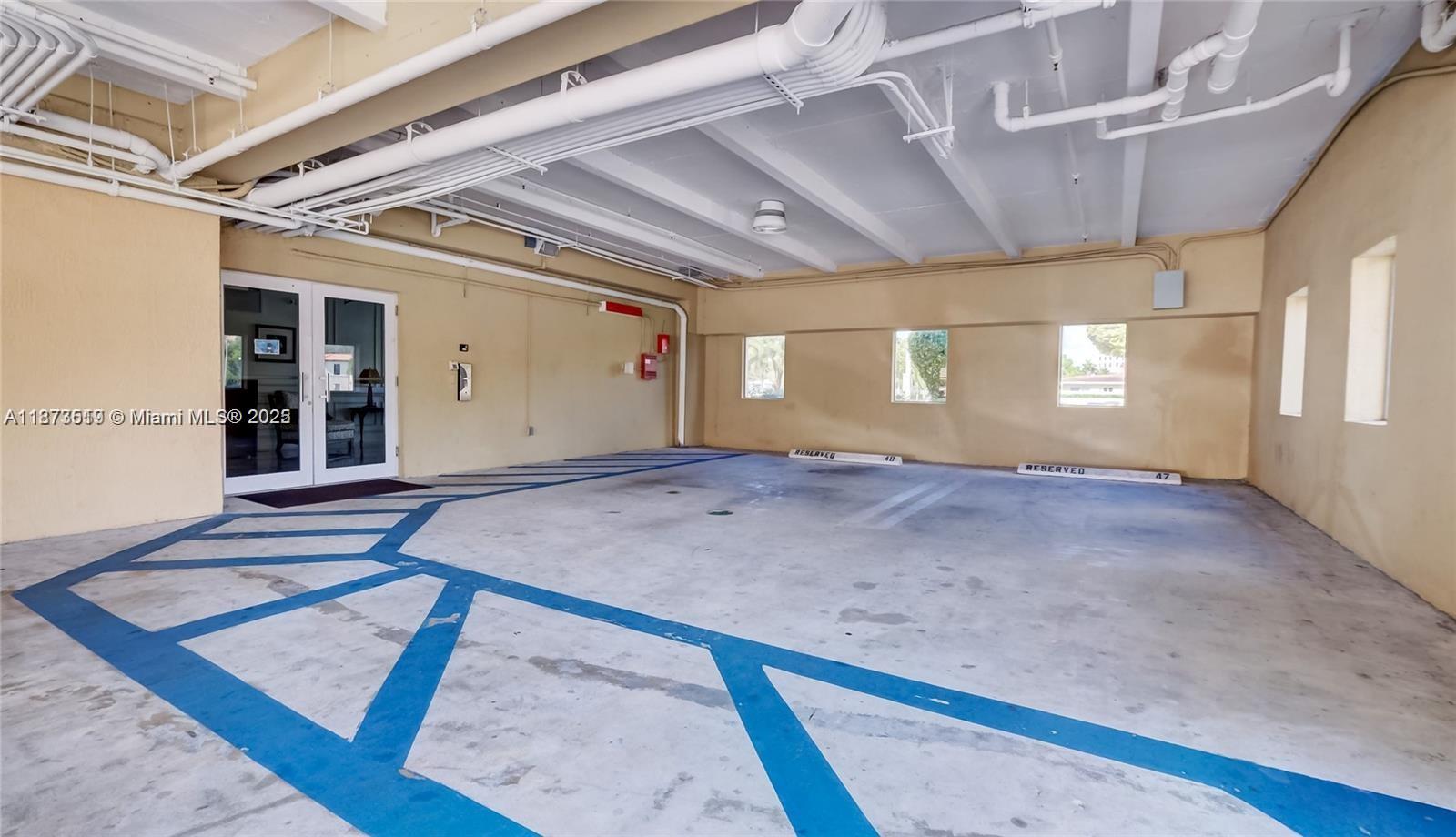 Miami, Florida, 33133, United States, 2 Bedrooms Bedrooms, ,2 BathroomsBathrooms,Residential,For Sale,1939288