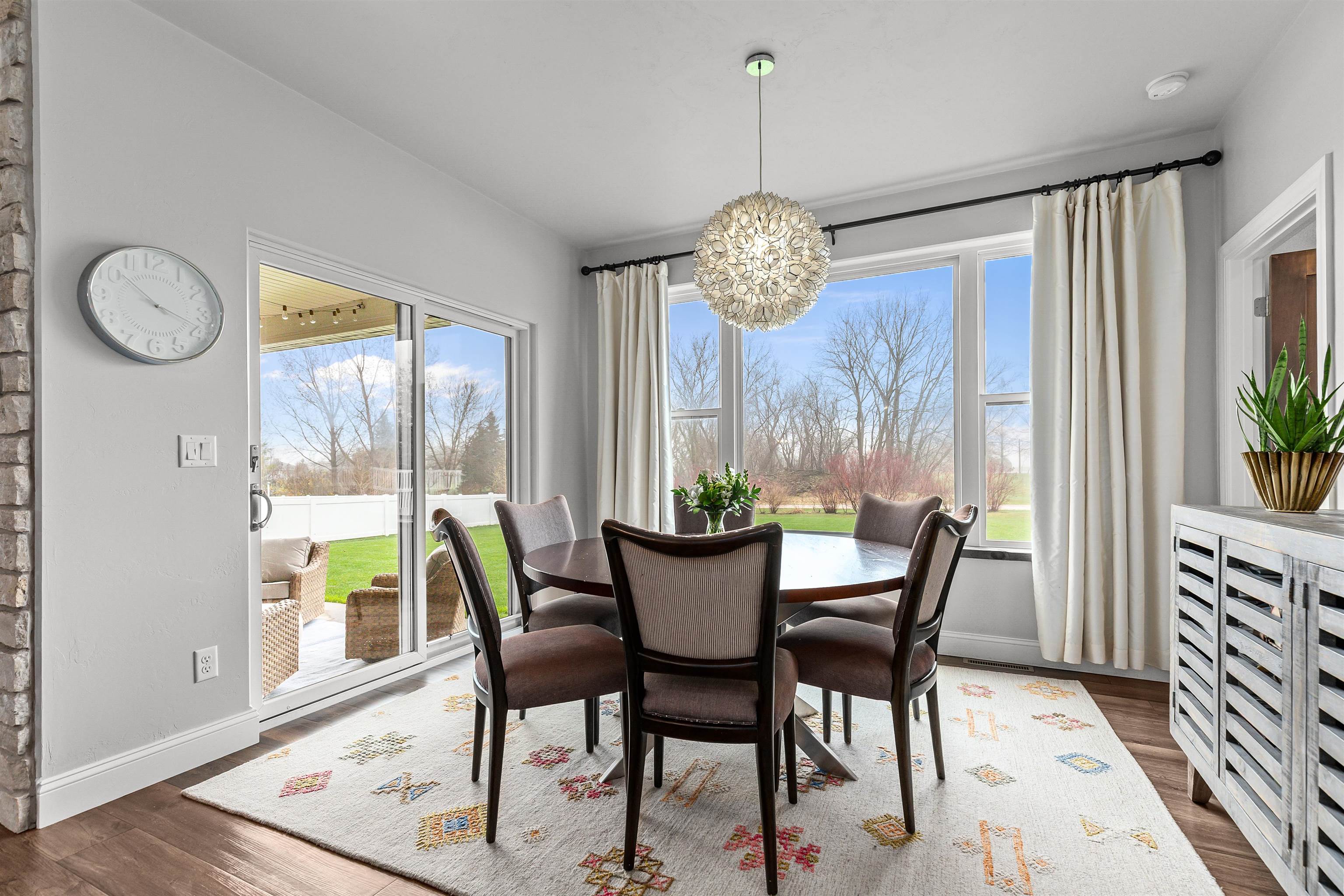 Greenville, Wisconsin, 54942-8126, United States, 6 Bedrooms Bedrooms, ,5 BathroomsBathrooms,Residential,For Sale,2040409