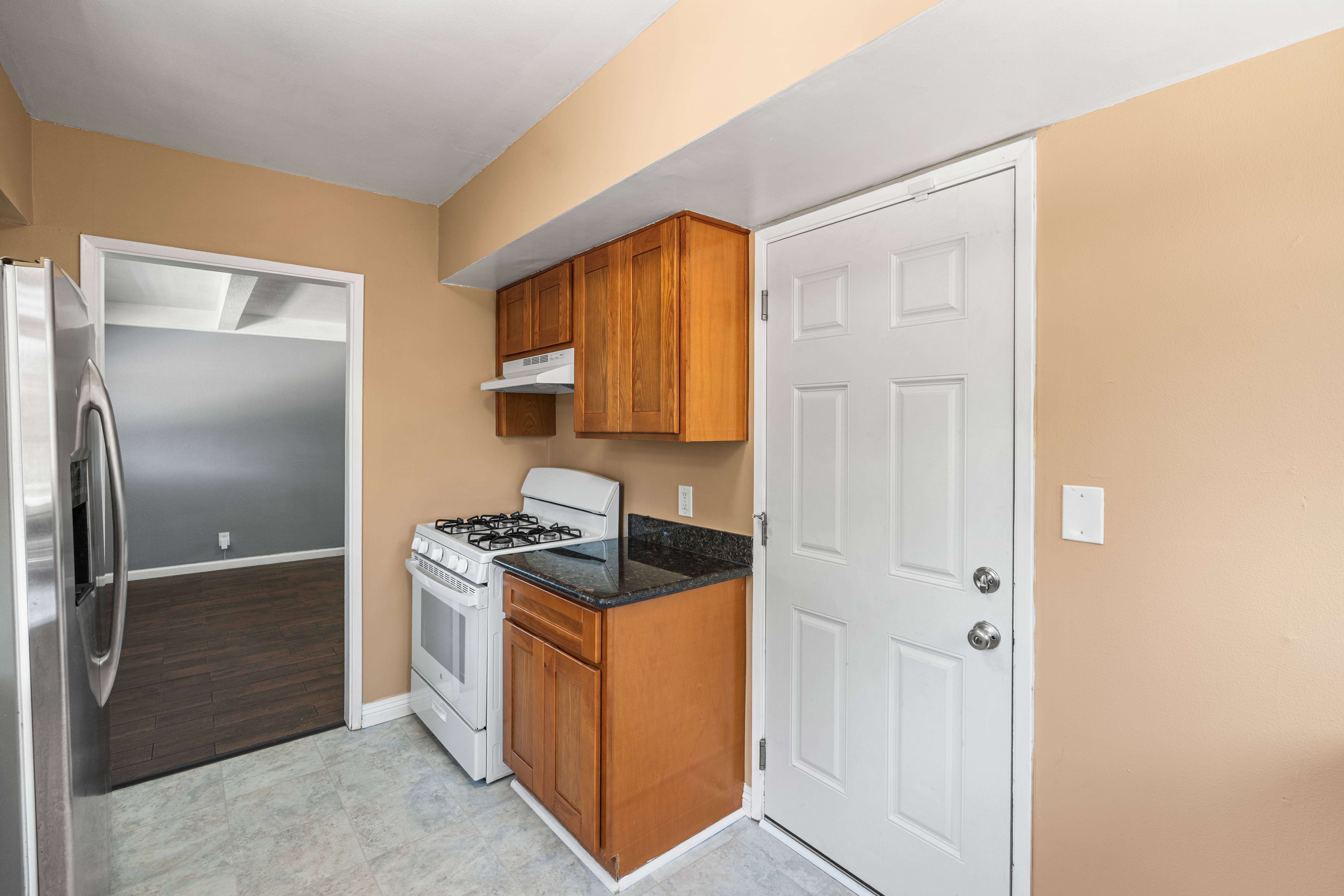  5625 Layton Drive, North Highlands, CA 95660 - 物件實景