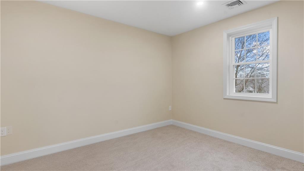 Pawtucket, Rhode Island, 02861, United States, 3 Bedrooms Bedrooms, ,3 BathroomsBathrooms,Residential,For Sale,2010017