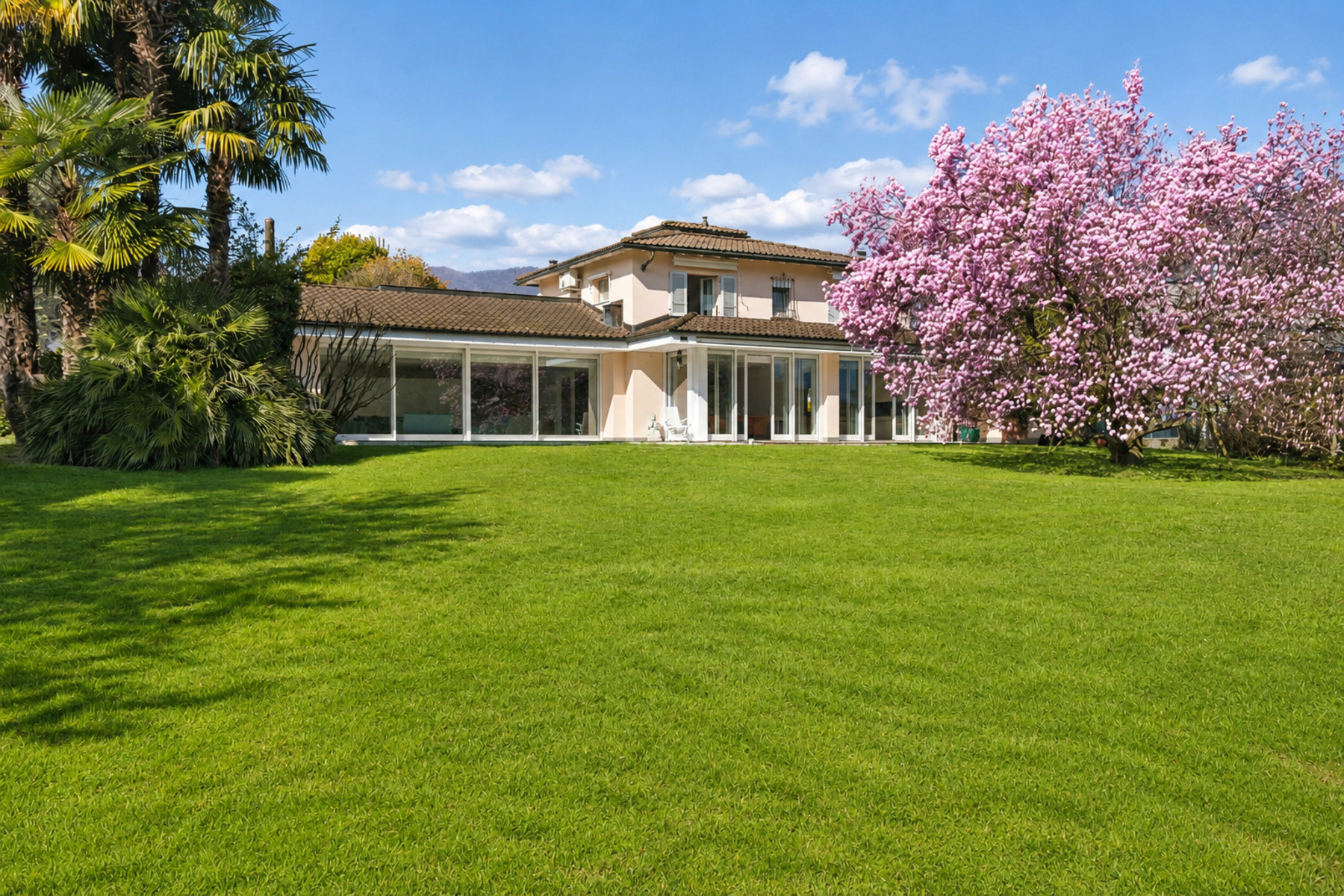  Villa Magnolia: Gorgeous Lakefront Villa in Magliaso - 物件實景