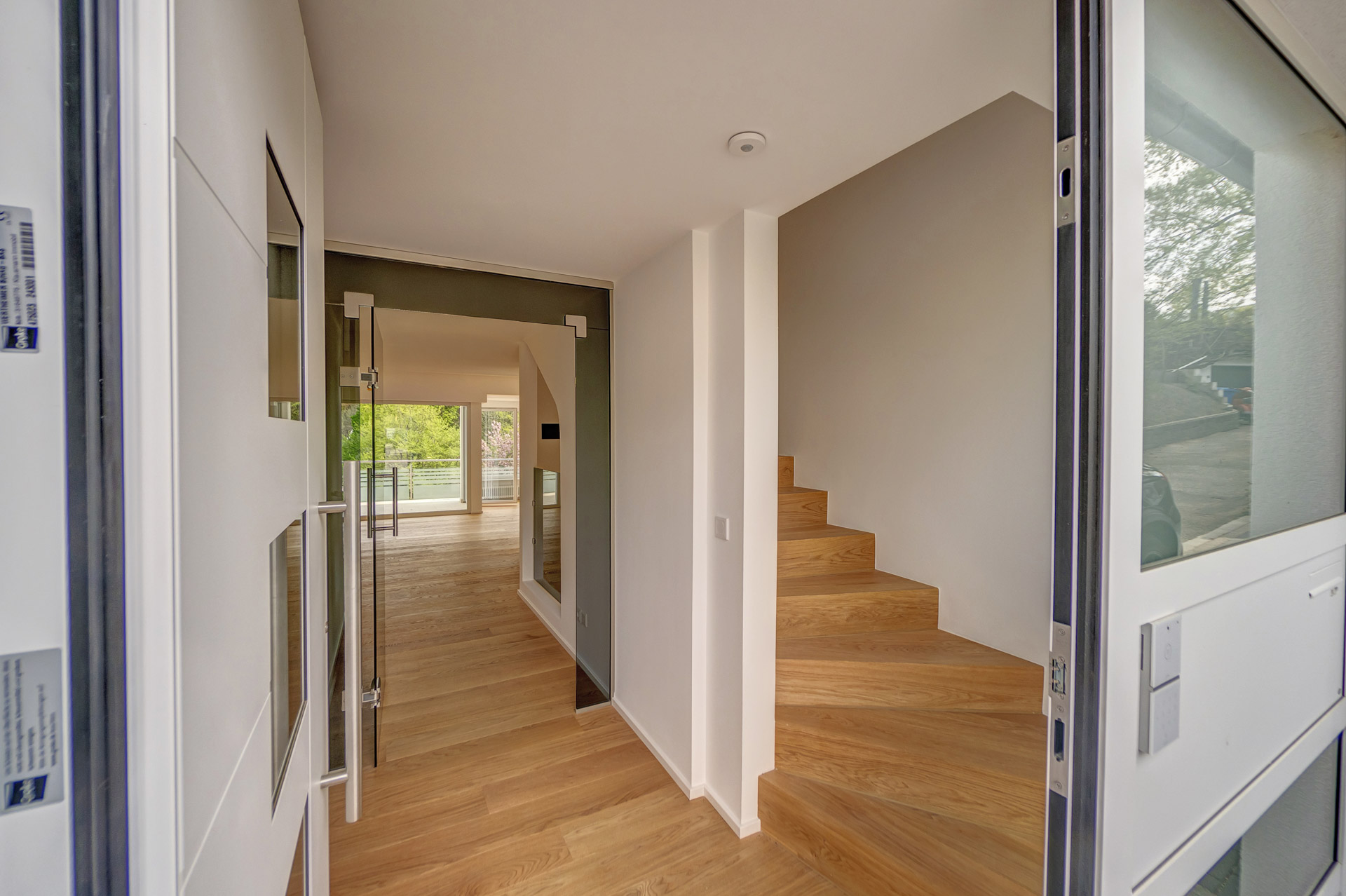  Stylishly renovated semi-detached house with unobstructable natural panorama - 物件實景