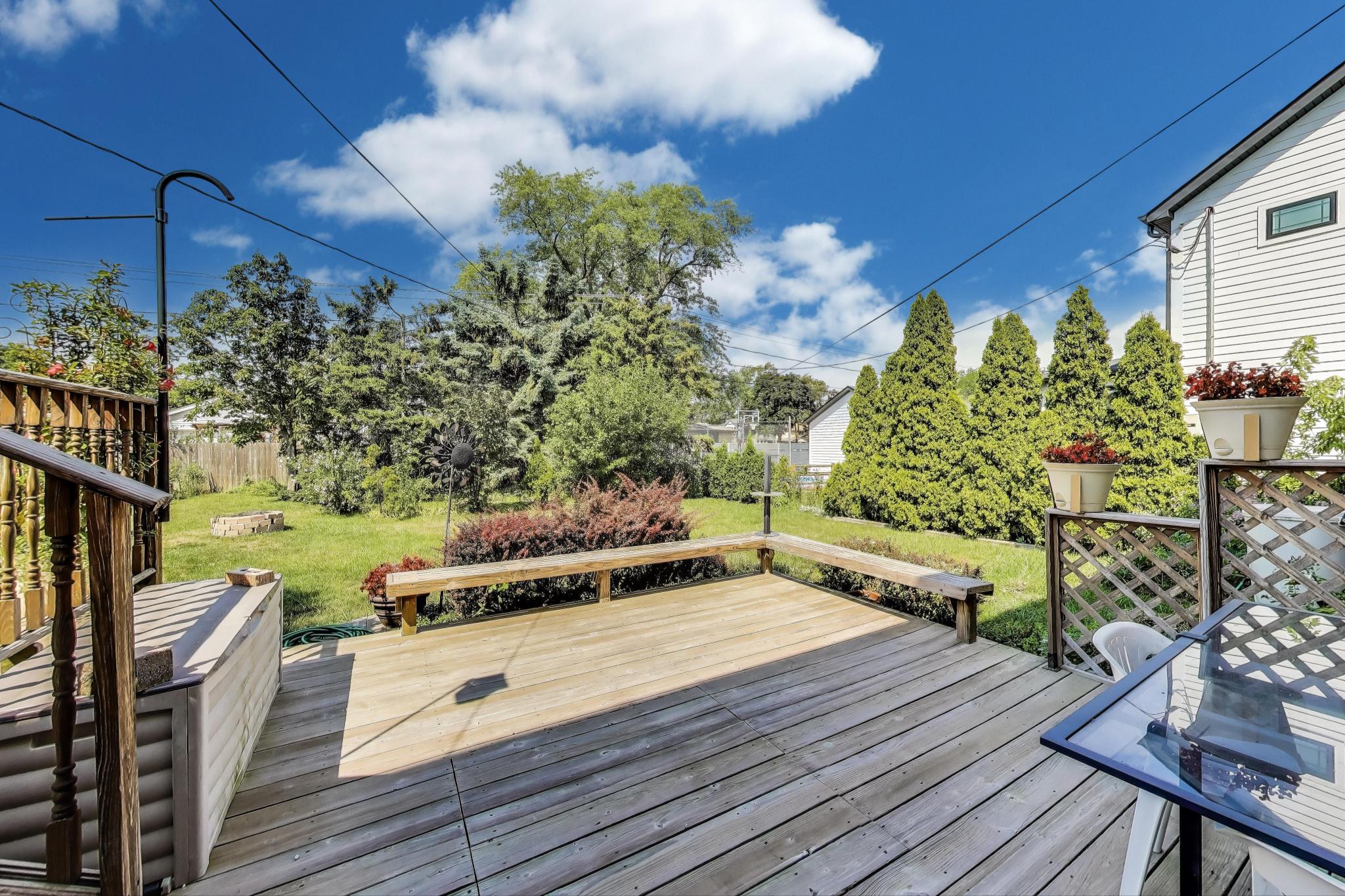 Harwood Heights, Illinois, 60706, United States, 2 Bedrooms Bedrooms, ,Residential,For Sale,1928738