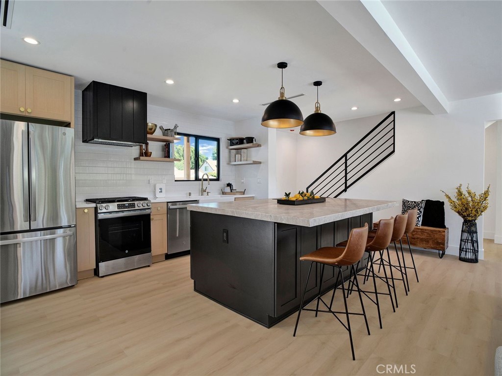 West Hills, California, 91307, United States, 4 Bedrooms Bedrooms, ,2 BathroomsBathrooms,Residential,For Sale,1984295