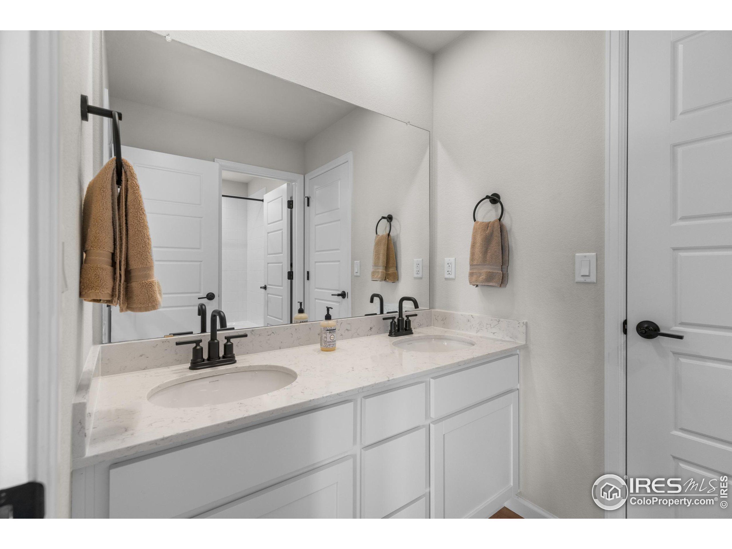 Erie, Colorado, 80516, United States, 5 Bedrooms Bedrooms, ,Residential,For Sale,1907435
