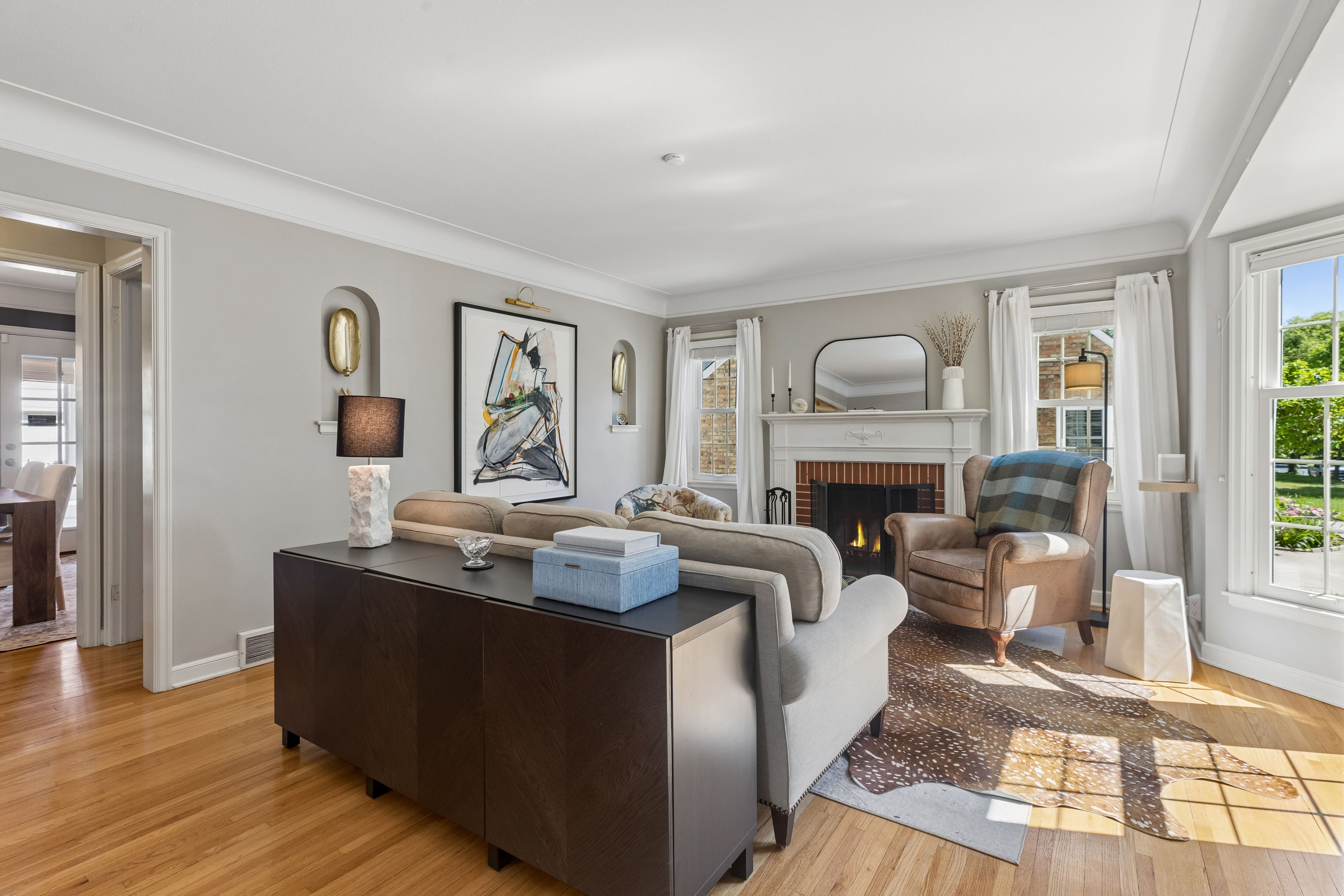  Elegant Cape Cod Living with Timeless Architectural Detail - 物件實景