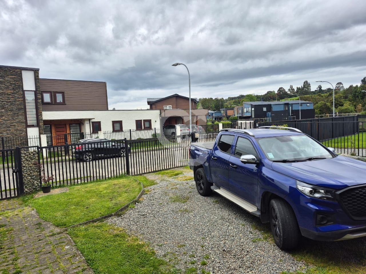 Puerto Varas, Chile, 4 Bedrooms Bedrooms, ,4 BathroomsBathrooms,Residential,For Sale,1987805