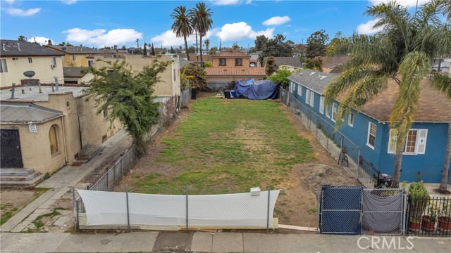 Los Angeles, California, 90003, United States, ,Residential,For Sale,1942581