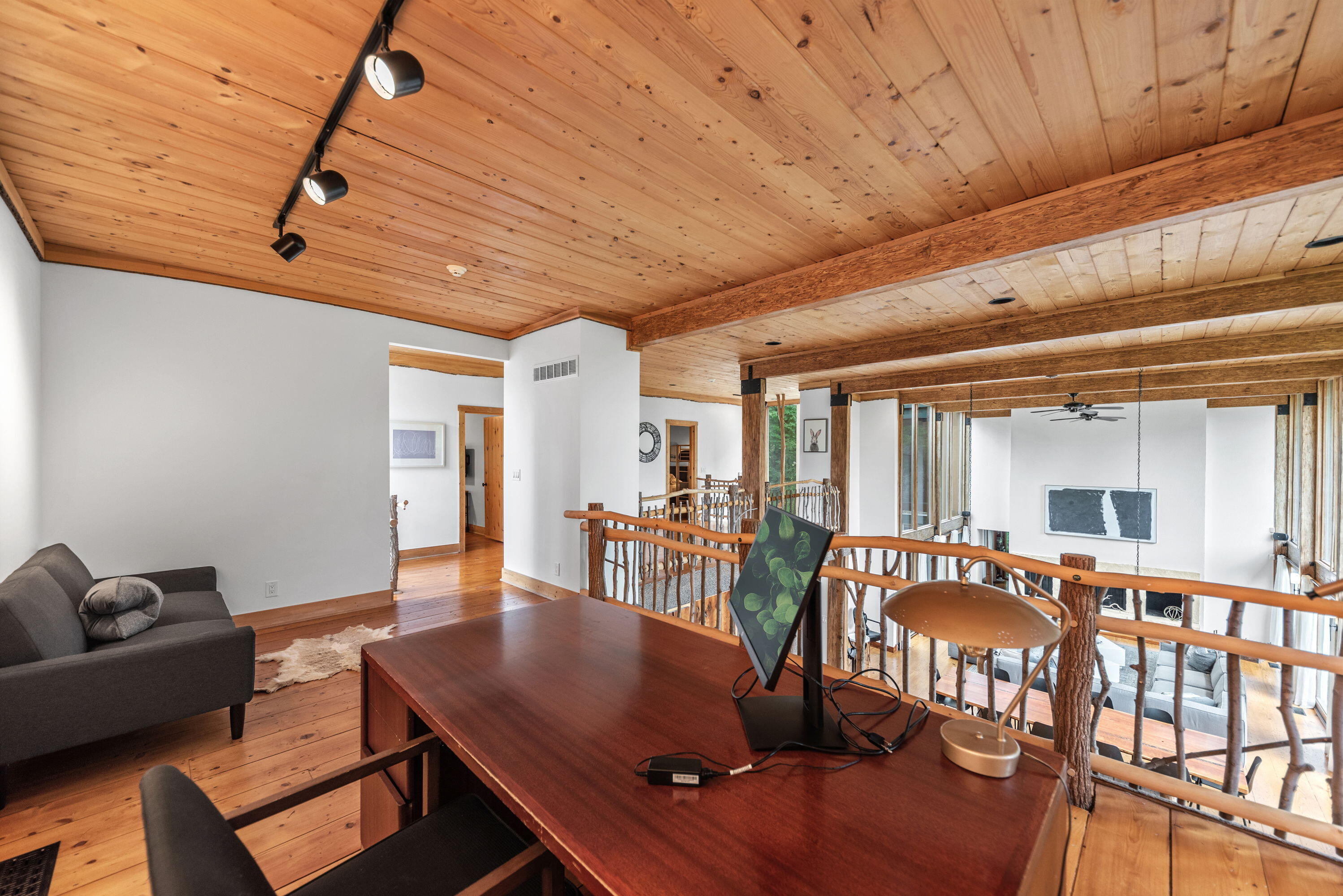 Lakeside, Michigan, 49116, United States, 3 Bedrooms Bedrooms, ,3 BathroomsBathrooms,Residential,For Sale,1926204