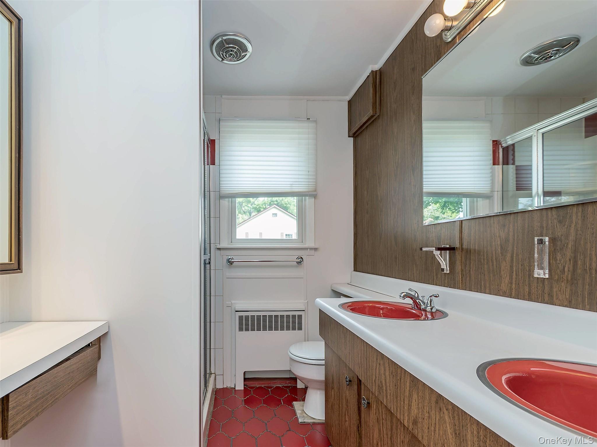  24 Downing Avenue, Sea Cliff, NY, 11579 - 物件實景