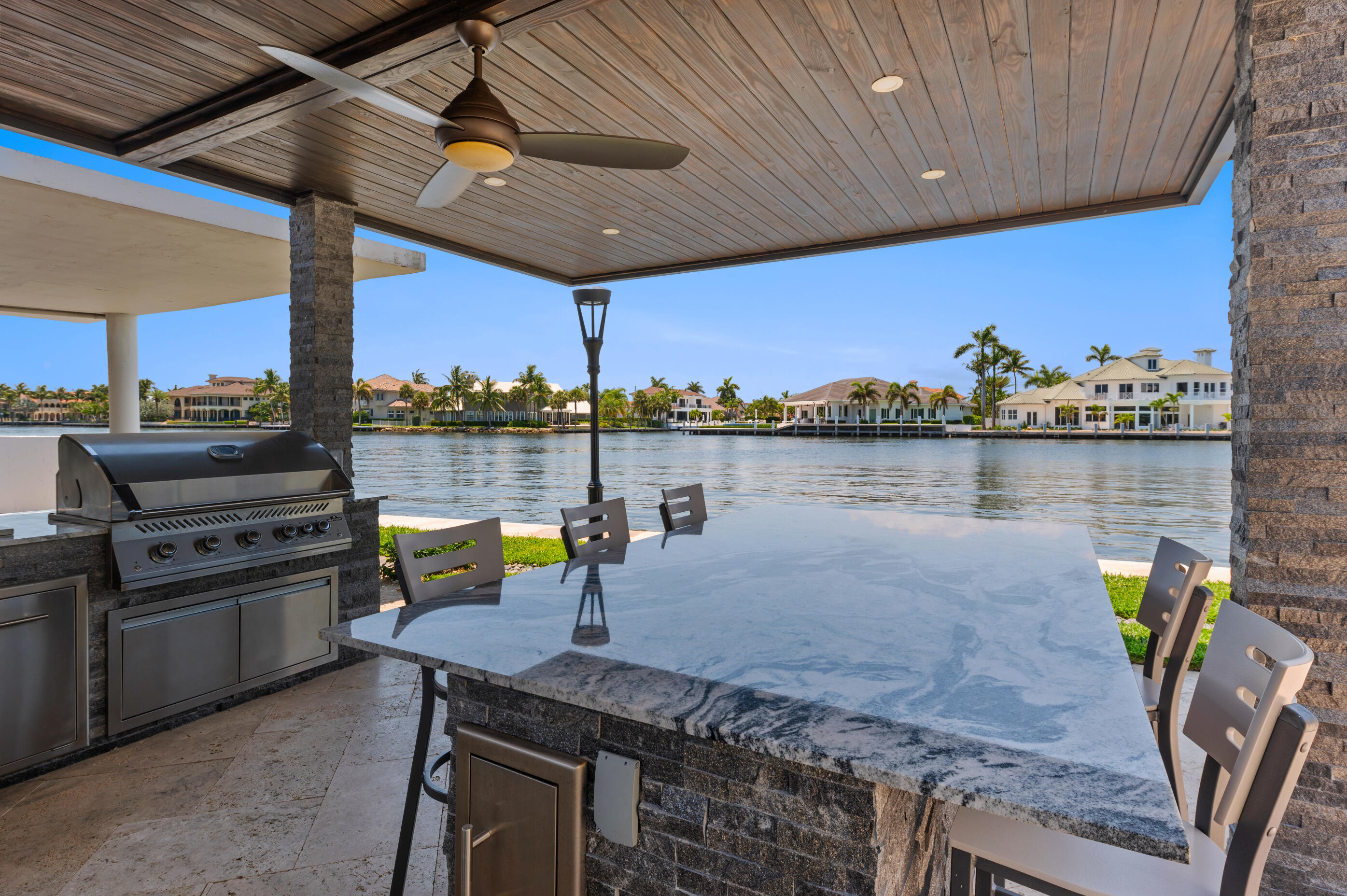 Delray Beach, Florida, 33483, United States, 2 Bedrooms Bedrooms, ,2 BathroomsBathrooms,Residential,For Sale,1826520