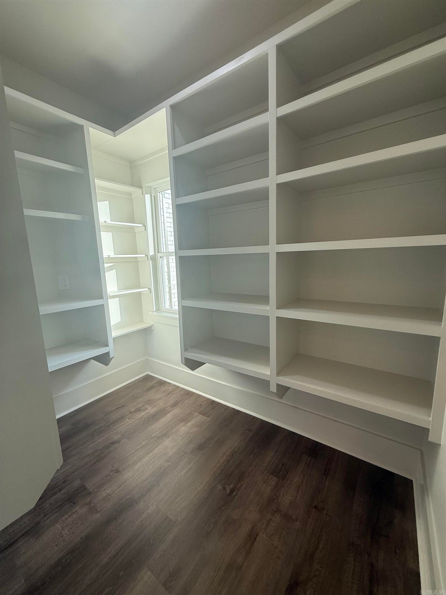 Benton, Arkansas, 72019, United States, 5 Bedrooms Bedrooms, ,4 BathroomsBathrooms,Residential,For Sale,2005368