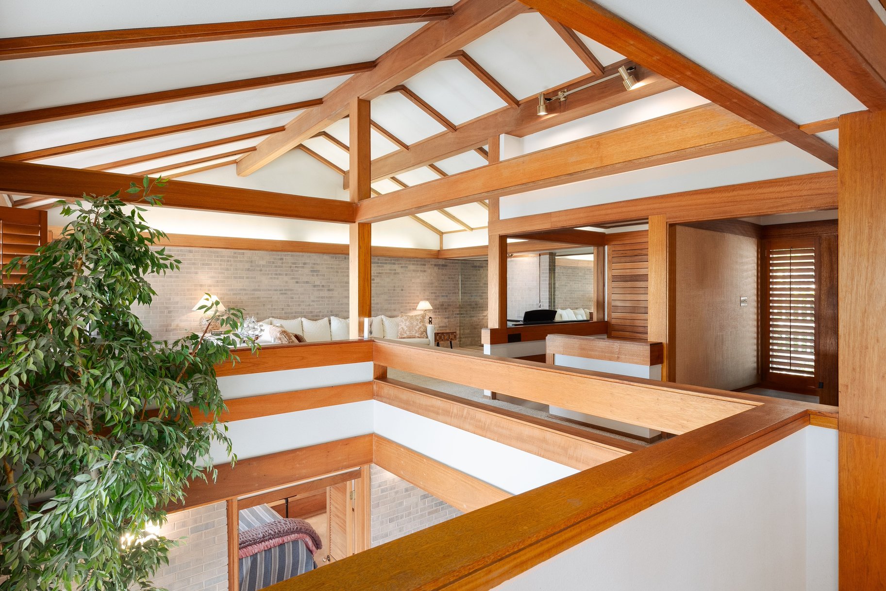  A Ron Molen Design Home - 物件實景