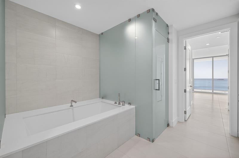 Fort Lauderdale, Florida, 33304, United States, 2 Bedrooms Bedrooms, ,4 BathroomsBathrooms,Residential,For Sale,2002084