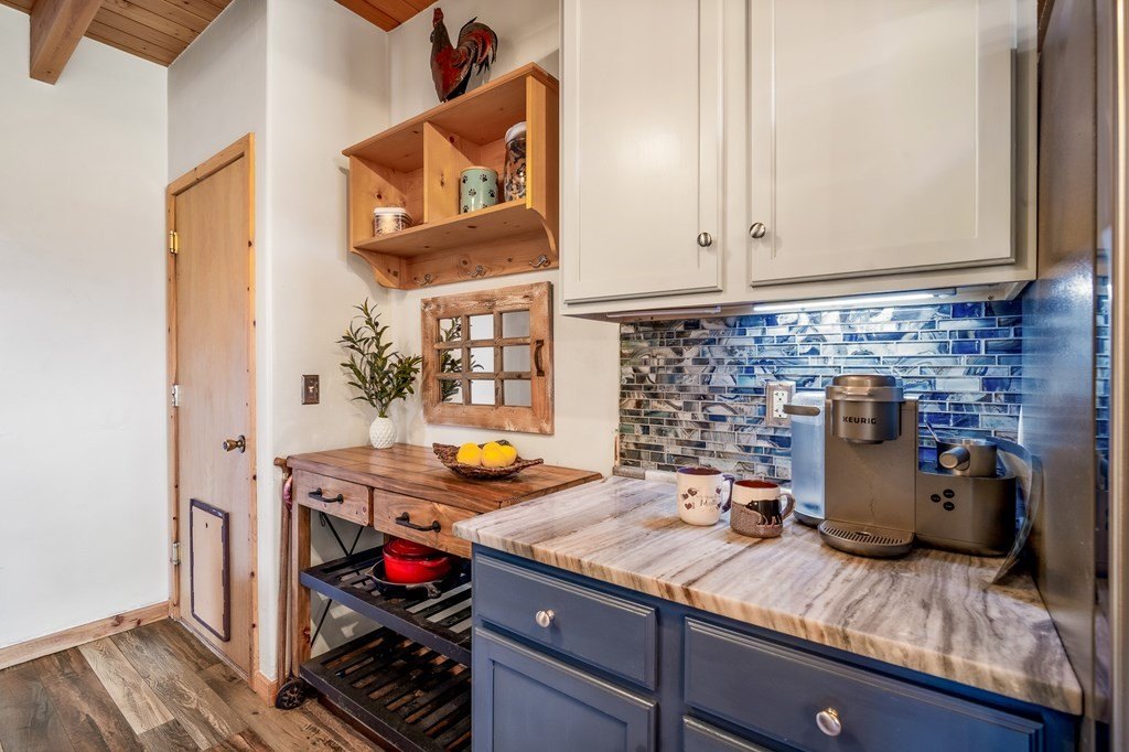 McCall, Idaho, 83638, United States, 3 Bedrooms Bedrooms, ,2 BathroomsBathrooms,Residential,For Sale,1976759