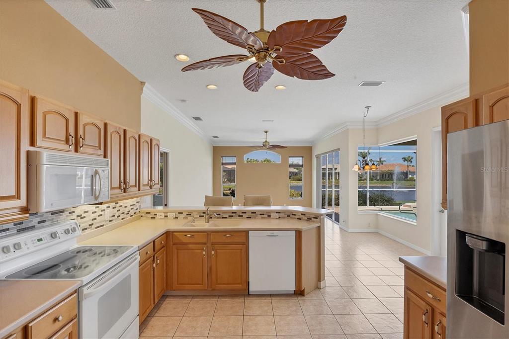 Venice, Florida, 34285, United States, 3 Bedrooms Bedrooms, ,2 BathroomsBathrooms,Residential,For Sale,1960584