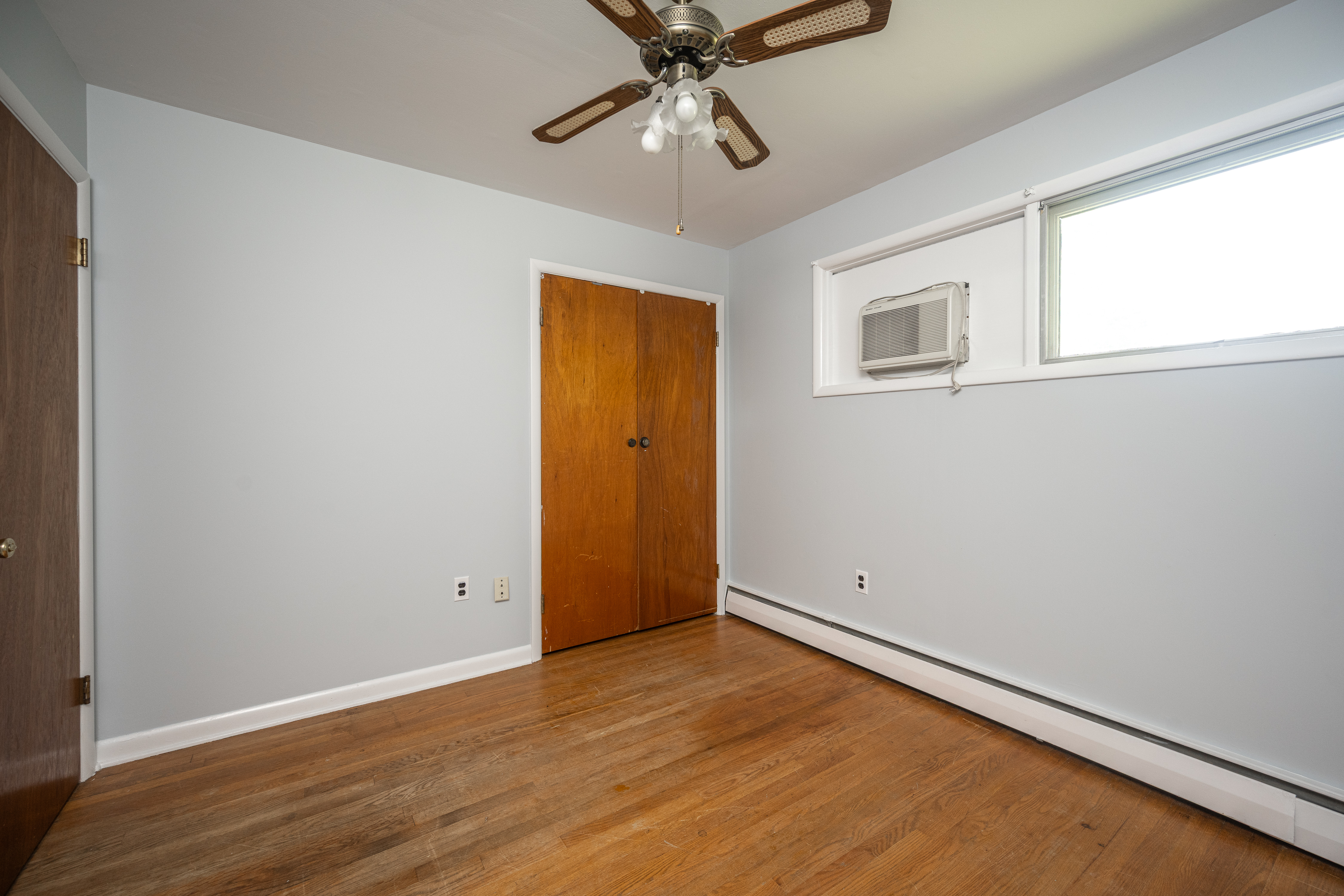  Ranch Style Home in Huntington Neighborhood - 物件實景