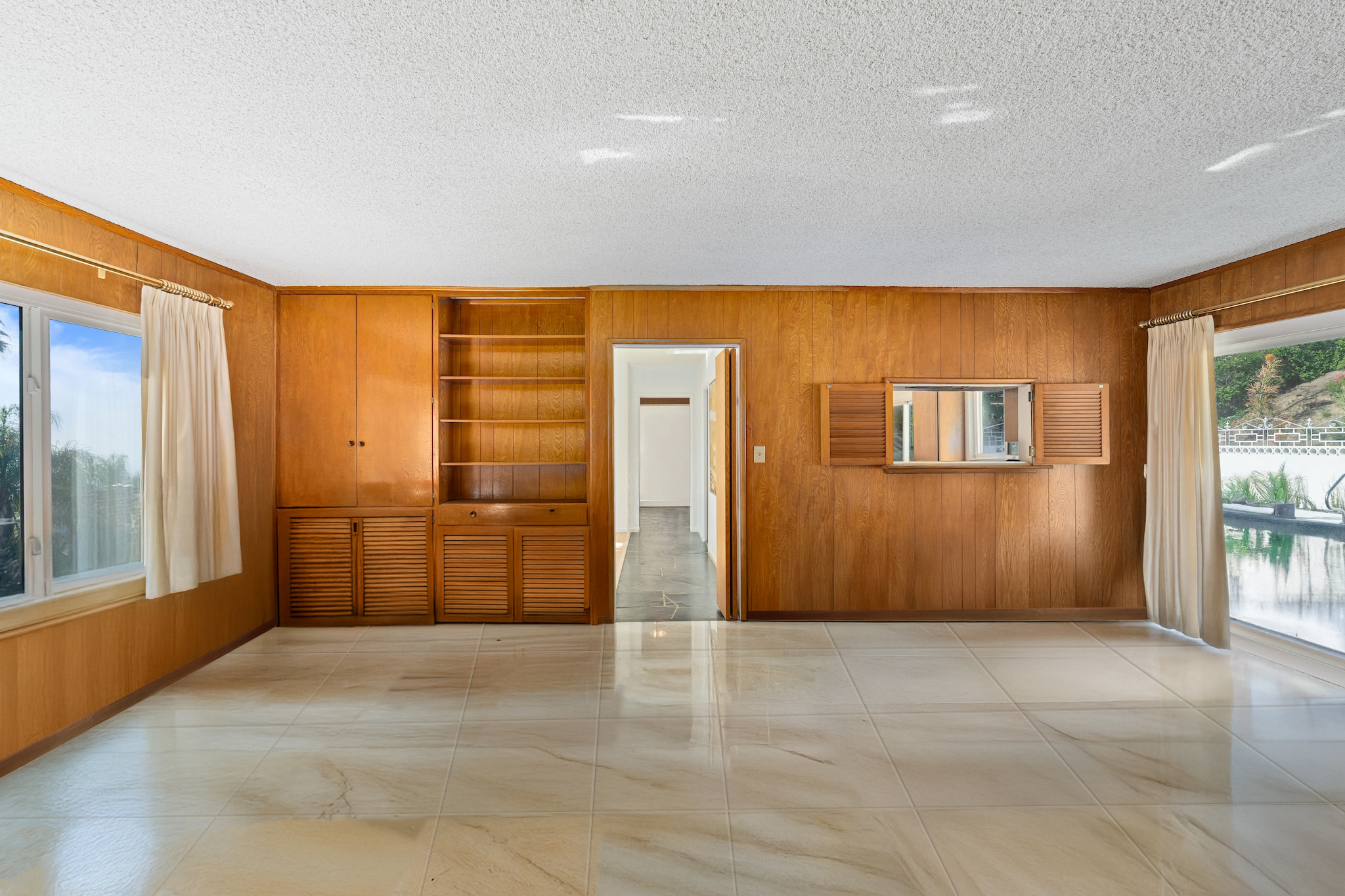  4799 Bonvue Ave - 物件實景