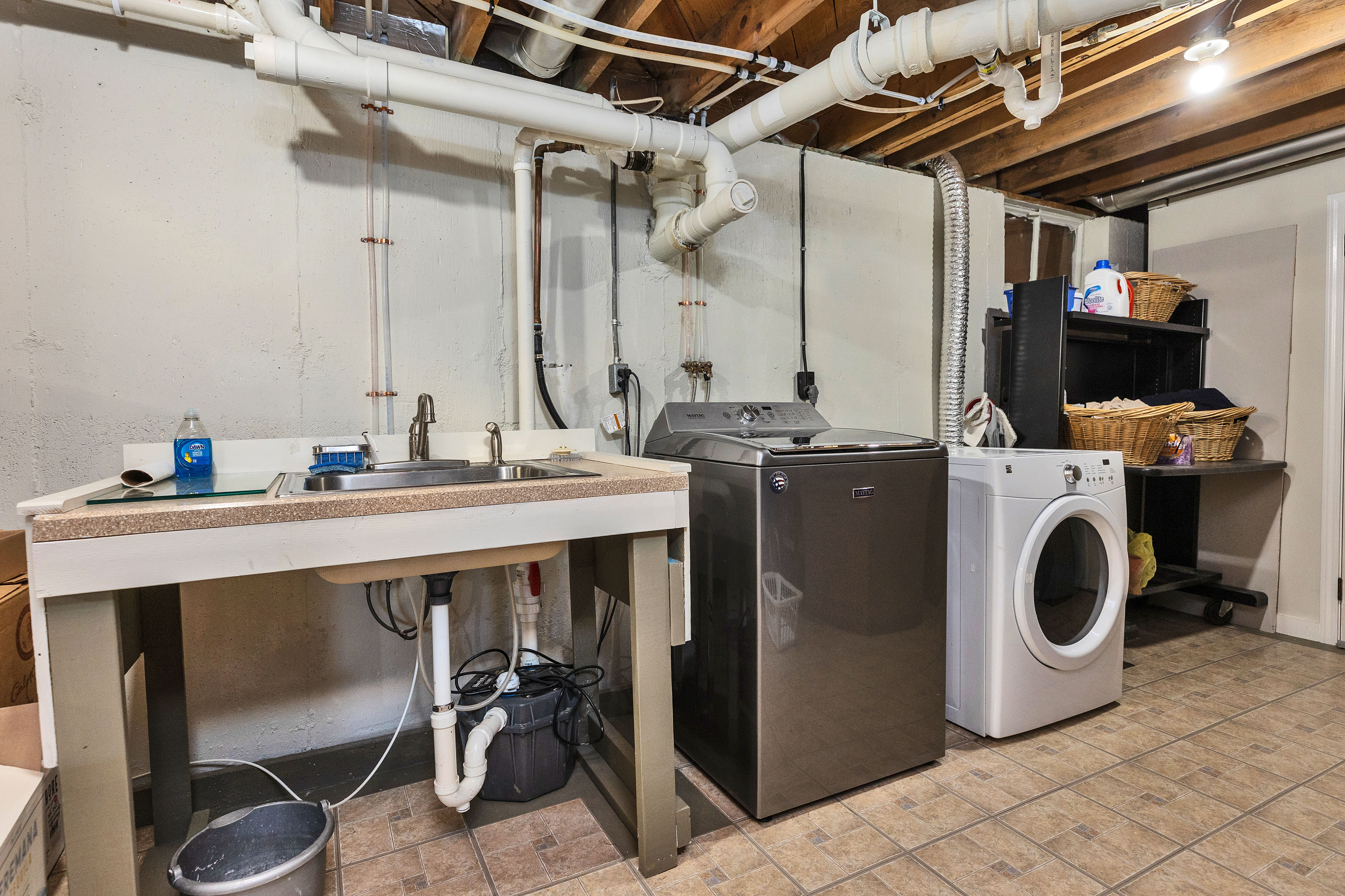  82 Kaufmann Drive - 物件實景