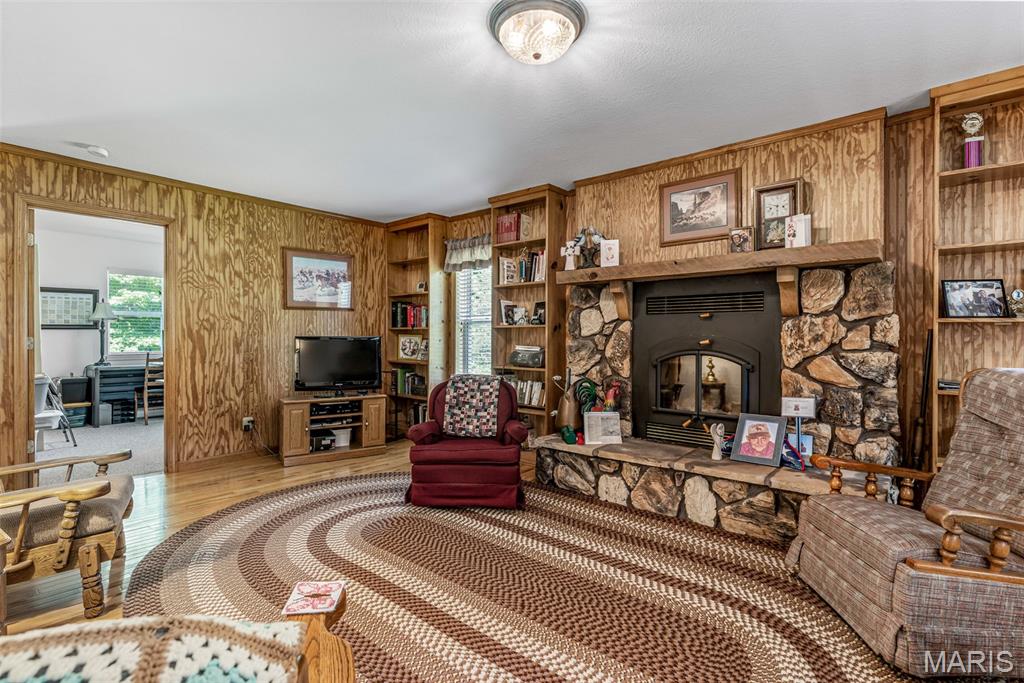 Bonne Terre, Missouri, 63628, United States, 4 Bedrooms Bedrooms, ,2 BathroomsBathrooms,Residential,For Sale,1942217