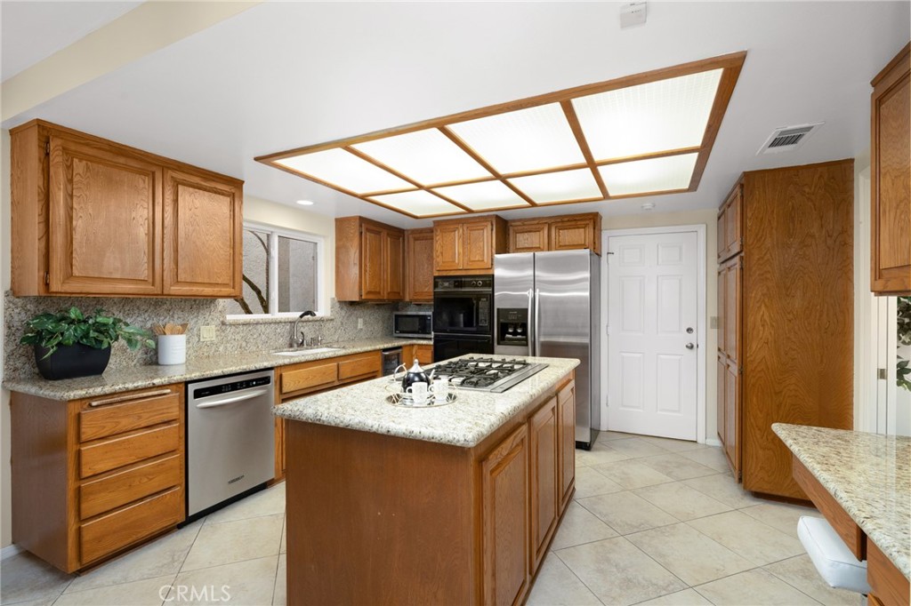 Monrovia, California, 91016, United States, 4 Bedrooms Bedrooms, ,3 BathroomsBathrooms,Residential,For Sale,1994372