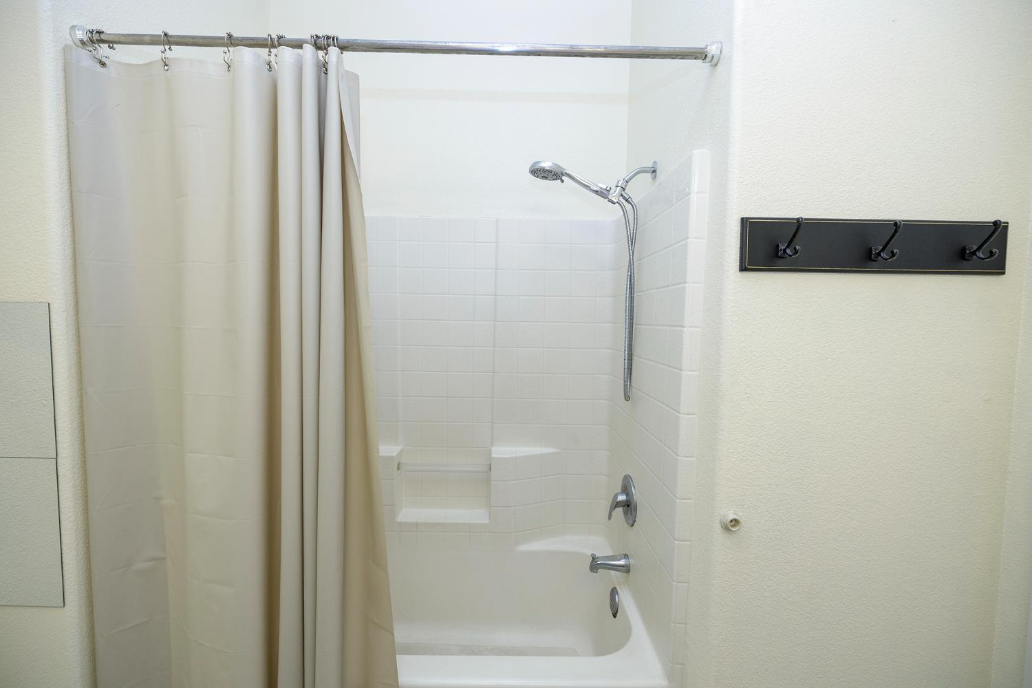 Hickman, California, 95323, United States, 4 Bedrooms Bedrooms, ,2 BathroomsBathrooms,Residential,For Sale,1914069