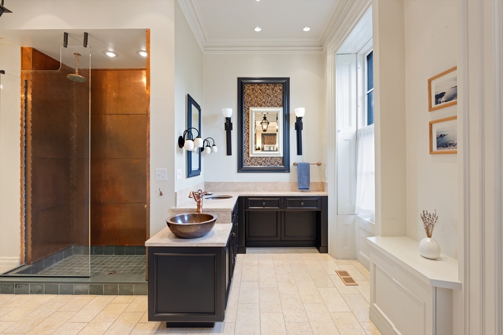 Boston, Massachusetts, 02108, United States, 5 Bedrooms Bedrooms, ,6 BathroomsBathrooms,Residential,For Sale,1950869