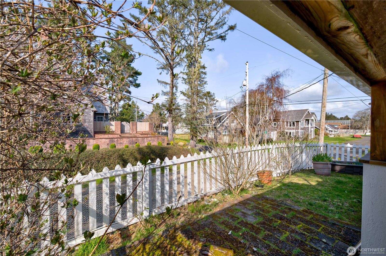 Seaview, Washington, 98644, United States, 4 Bedrooms Bedrooms, ,1 BathroomBathrooms,Residential,For Sale,1922950