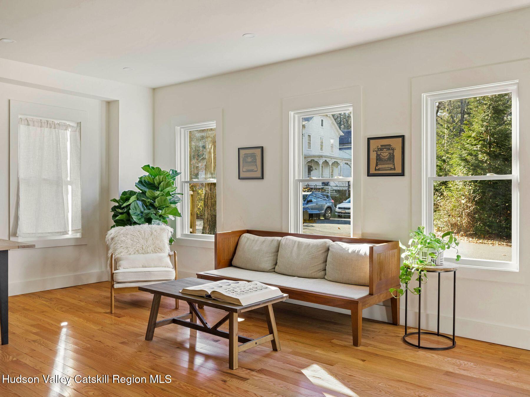 Rosendale, New York, 12472, United States, 3 Bedrooms Bedrooms, ,3 BathroomsBathrooms,Residential,For Sale,1998107