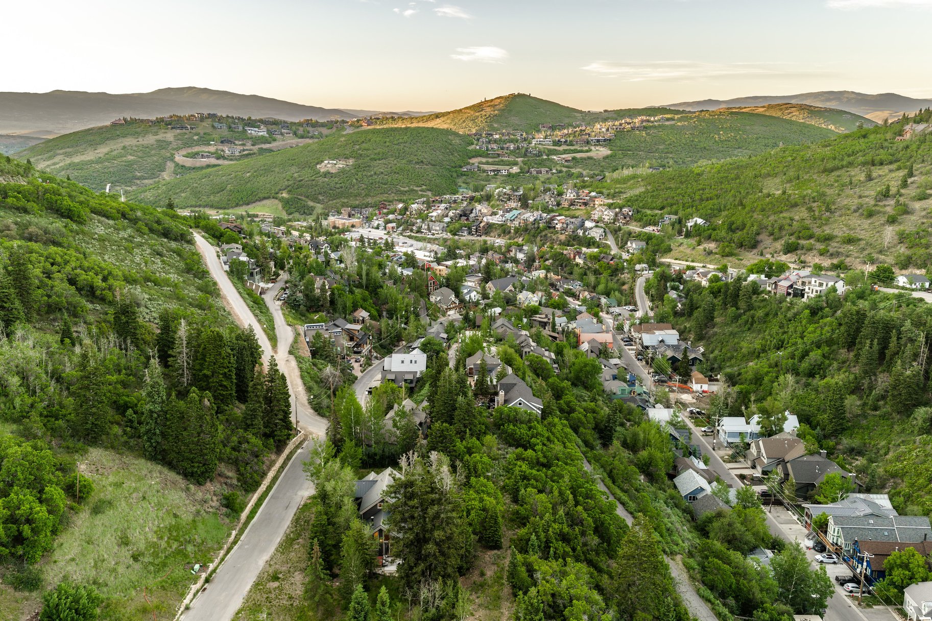  Old Town Opportunity Perched above Daly Canyon and Main Street - 物件實景
