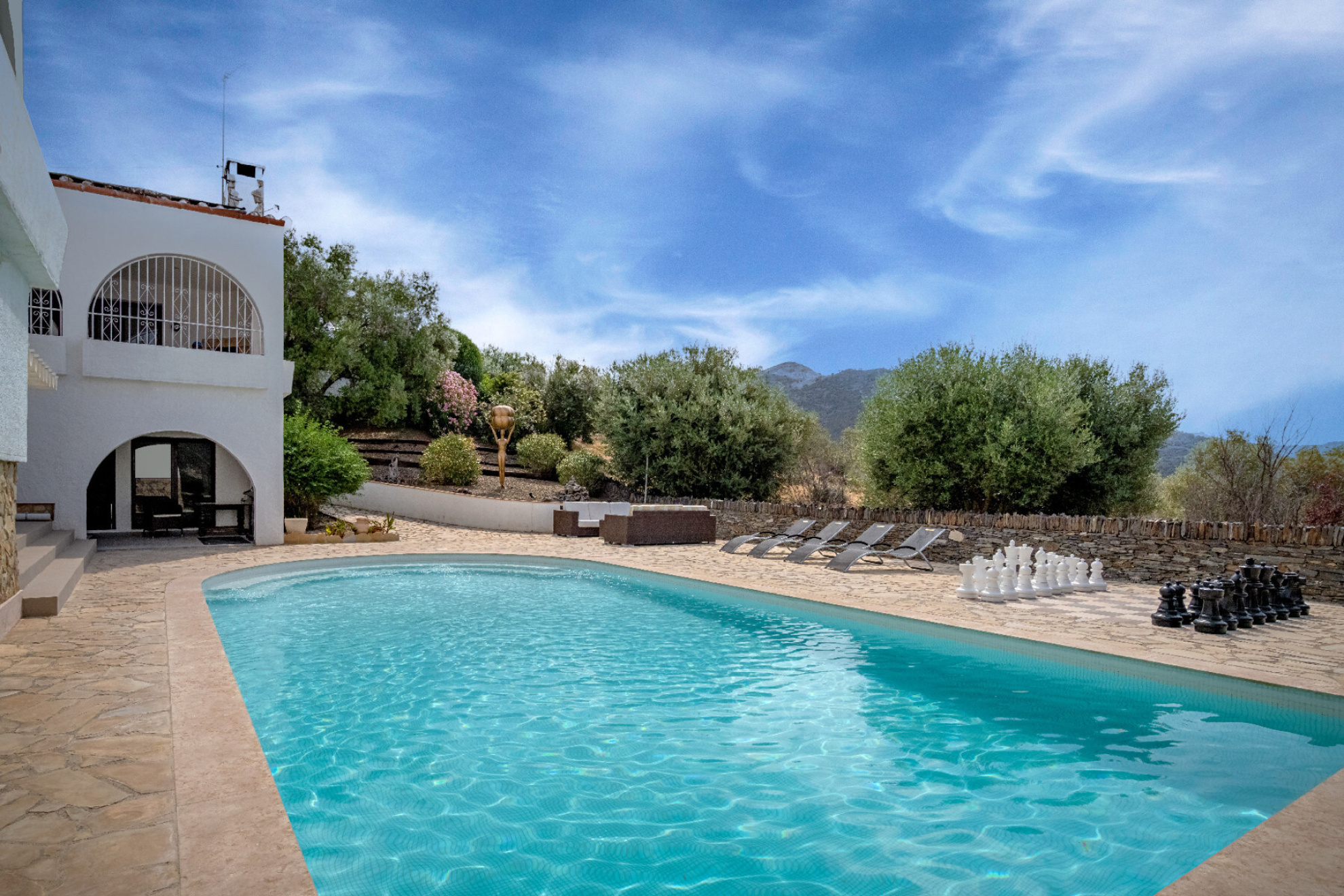  Andalusian style villa with fantastic pool area and views - 物件實景