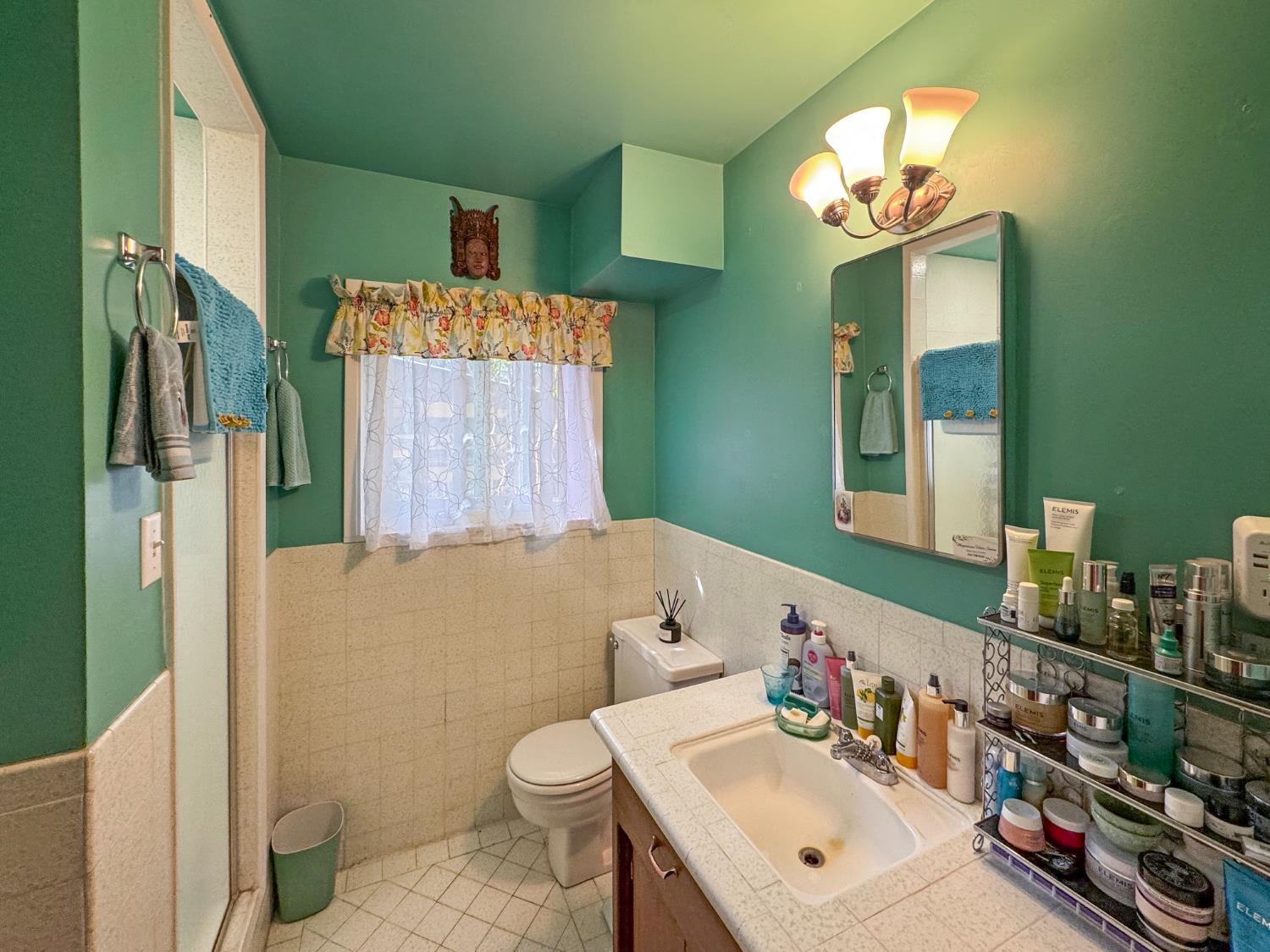 Rough And Ready, California, 95975, United States, 4 Bedrooms Bedrooms, ,3 BathroomsBathrooms,Residential,For Sale,1982646