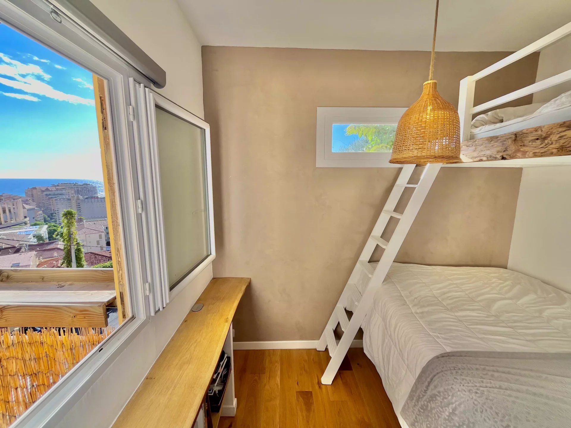 Cap-d'Ail, Provence-Alpes-Côte d?Azur, 06320, FR, 2 Bedrooms Bedrooms, ,2 BathroomsBathrooms,Residential,For Sale,1672096