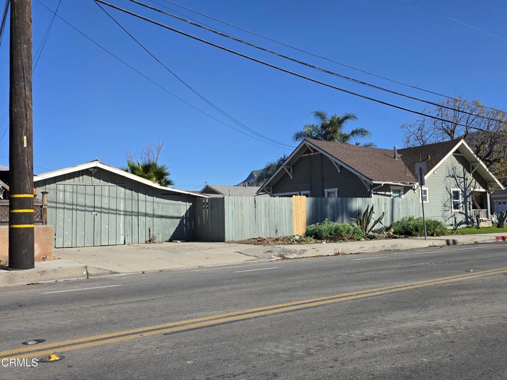 Santa Paula, California, 93060, United States, 2 Bedrooms Bedrooms, ,1 BathroomBathrooms,Residential,For Sale,2026408