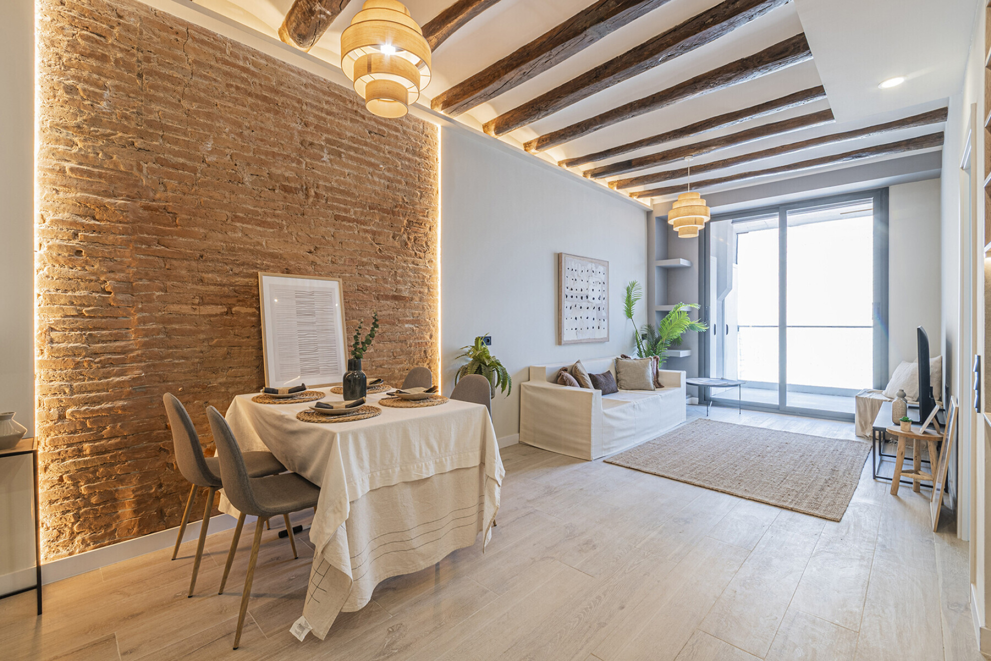  Apartment in a fully renovated building with a terrace in Marià Aguiló - 物件實景