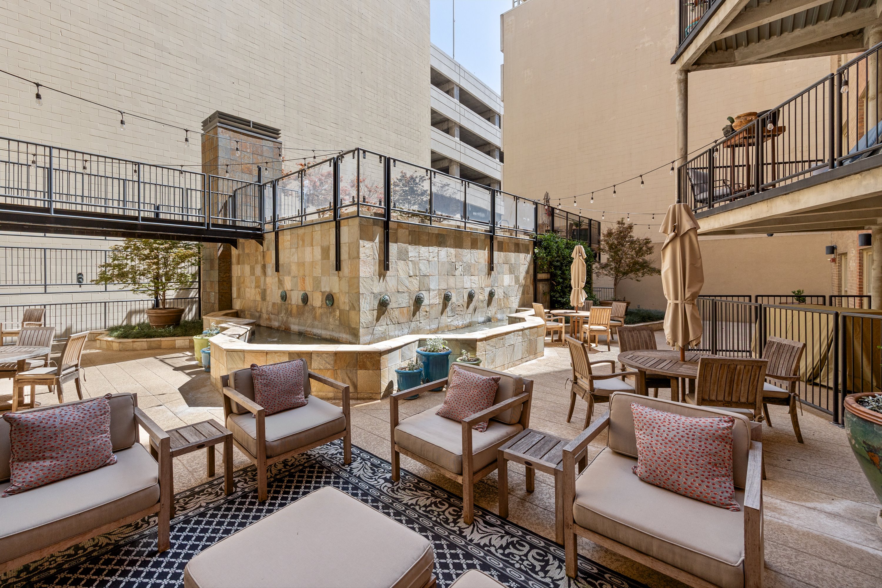  411 7th Street, Fort Worth, TX, 76102 - 物件實景