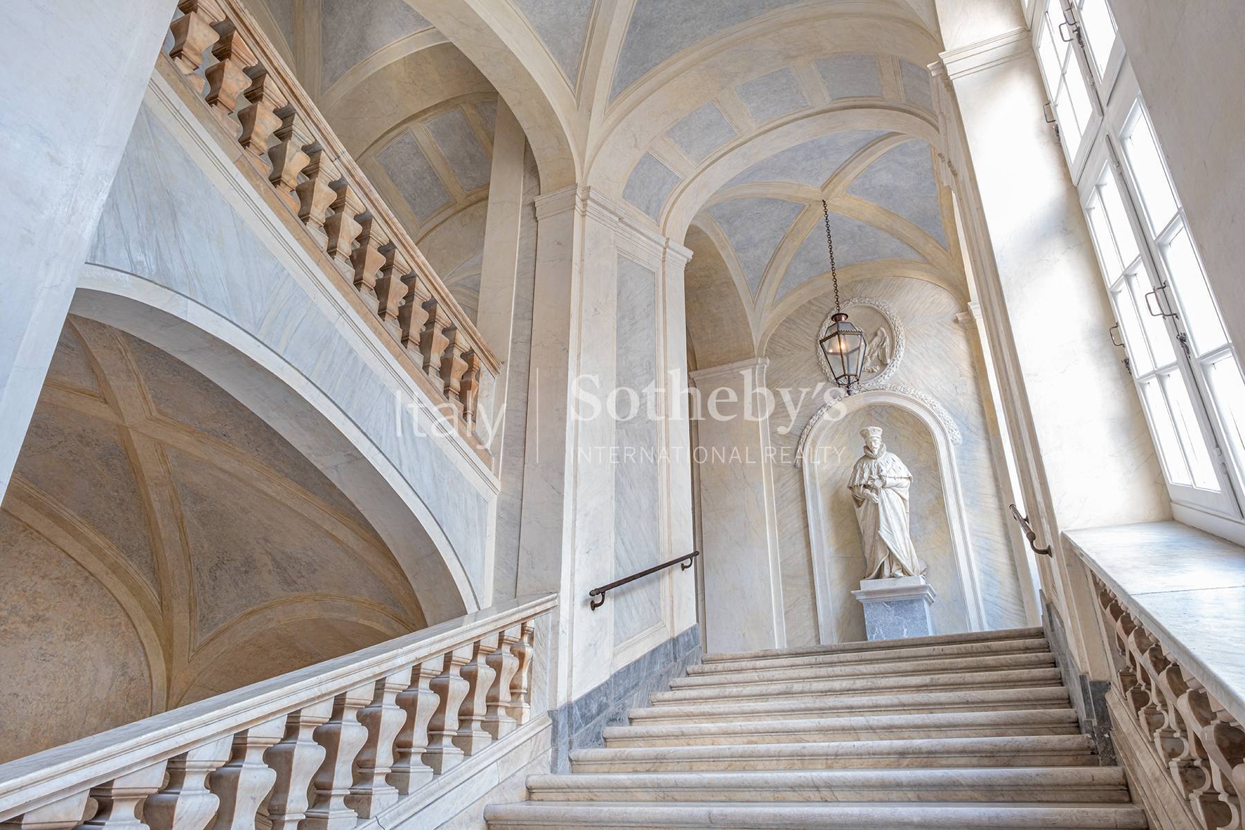  Monumental historic mansion in the heart of Naples - 物件實景