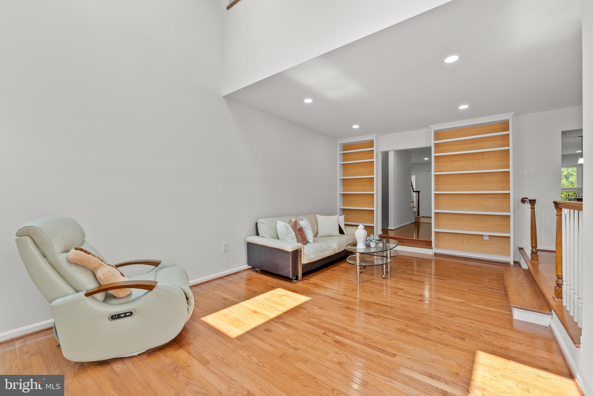 Fairfax, Virginia, 22032, United States, 3 Bedrooms Bedrooms, ,4 BathroomsBathrooms,Residential,For Sale,1945020