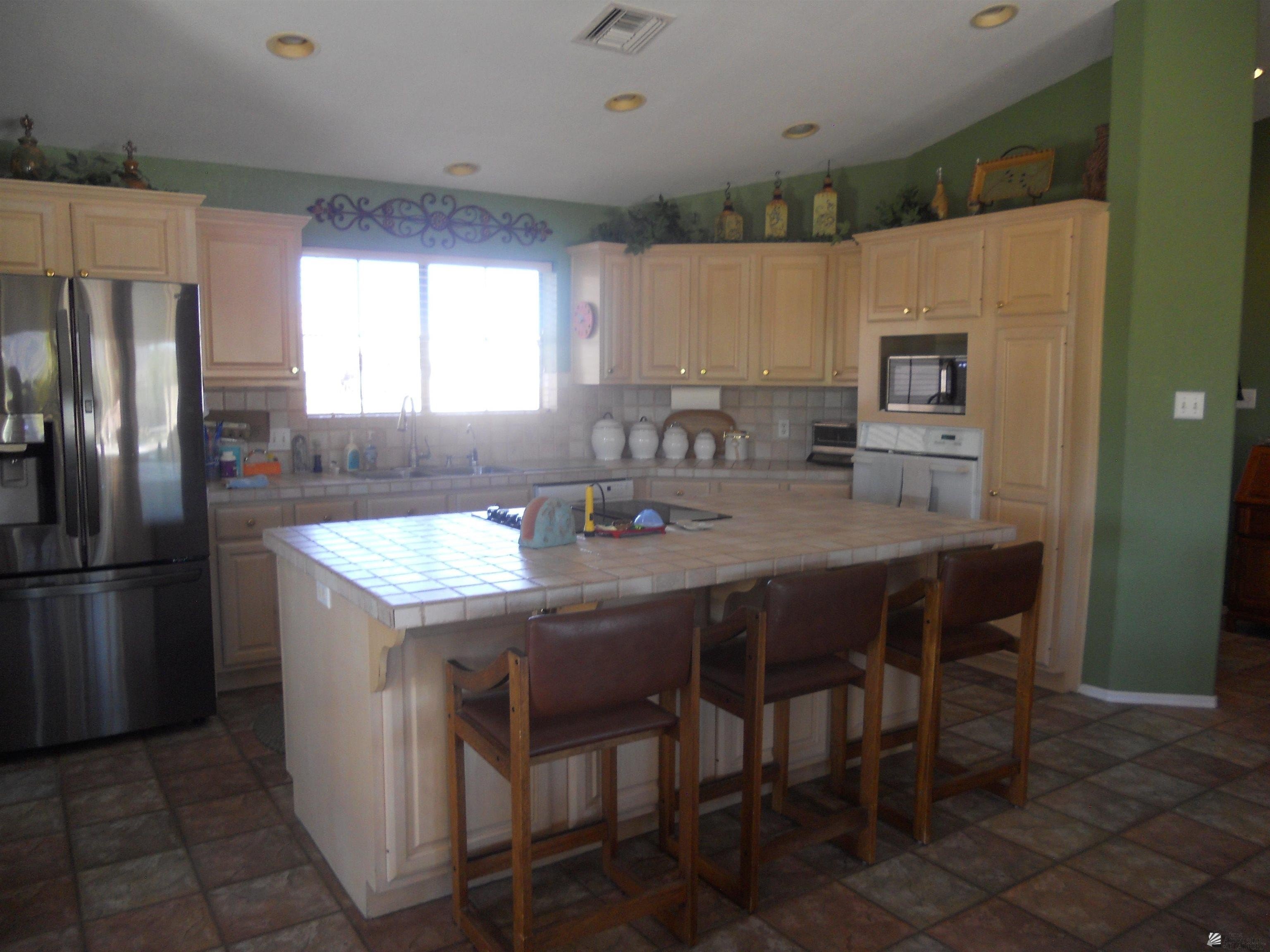 Yuma, Arizona, 85367-9999, United States, ,Residential,For Sale,1989854