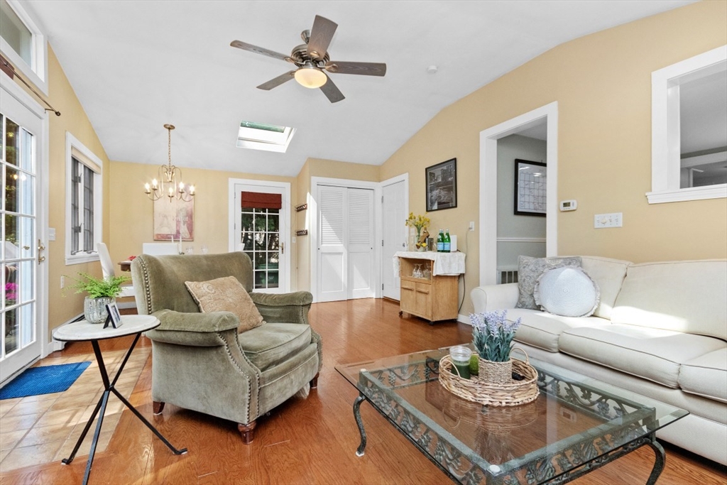 Westwood, Massachusetts, 02090, United States, 3 Bedrooms Bedrooms, ,2 BathroomsBathrooms,Residential,For Sale,1902303