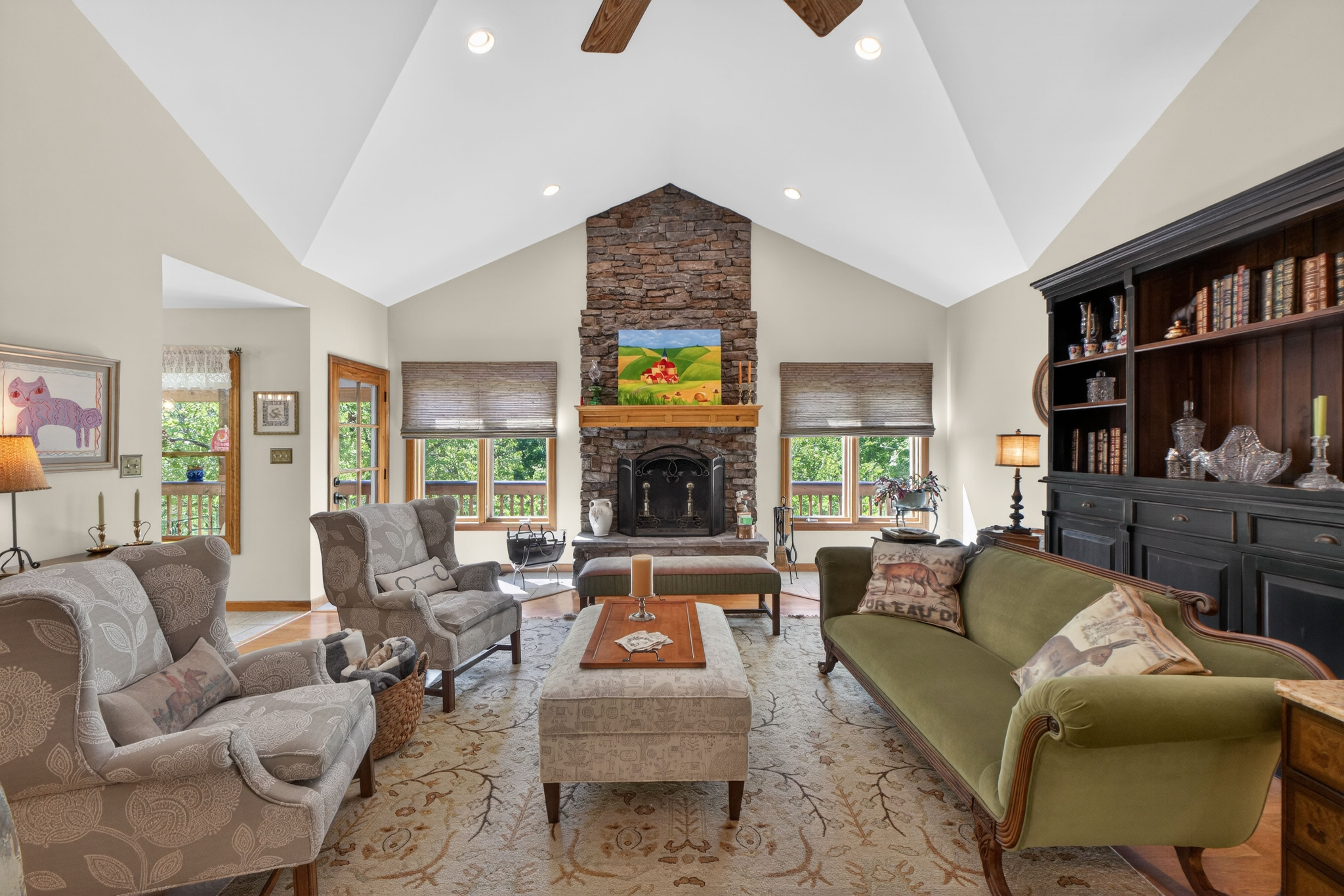  Exceptional 10-Acre Equestrian Retreat with Scenic Views & Modern Comforts - 物件實景