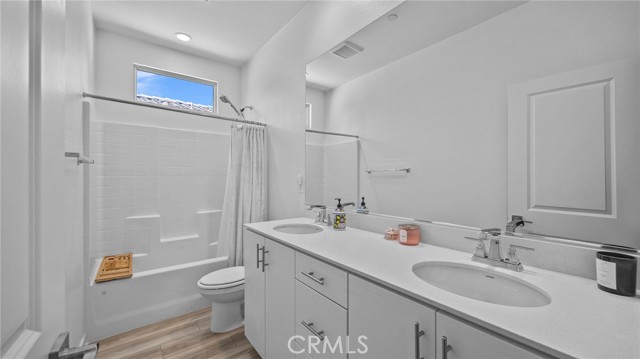 Chino, California, 91708, United States, 4 Bedrooms Bedrooms, ,3 BathroomsBathrooms,Residential,For Sale,2040840