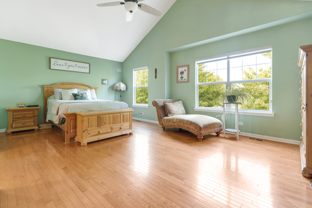 Huntley, Illinois, 60142, United States, 5 Bedrooms Bedrooms, ,3 BathroomsBathrooms,Residential,For Sale,1982974