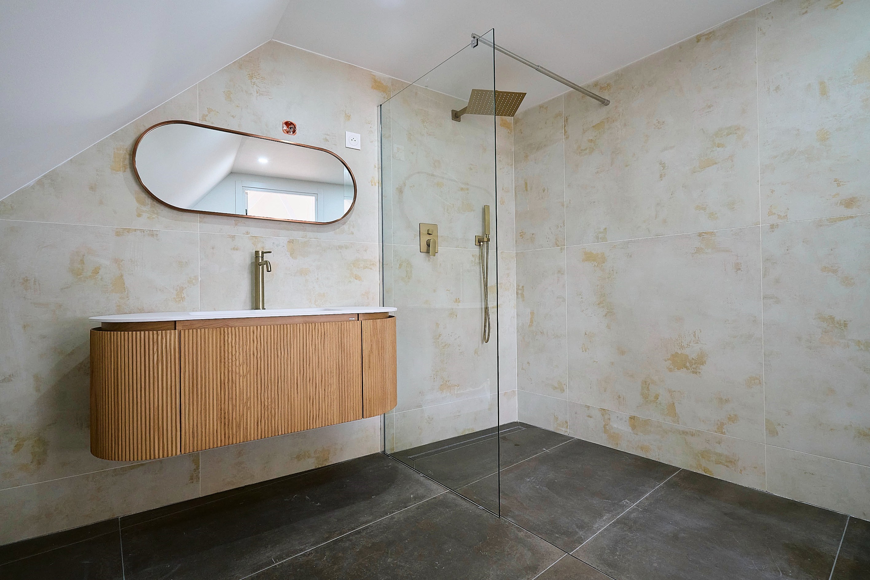  Spacious 5-Room Apartment in the Heart of Vieux Lille - 物件實景