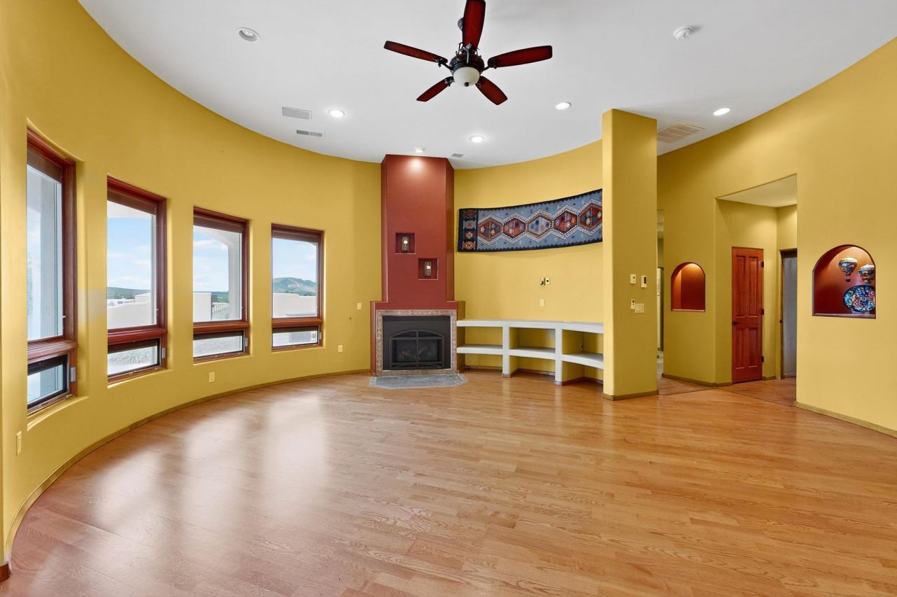 Edgewood, New Mexico, 87015, United States, 3 Bedrooms Bedrooms, ,4 BathroomsBathrooms,Residential,For Sale,1906900