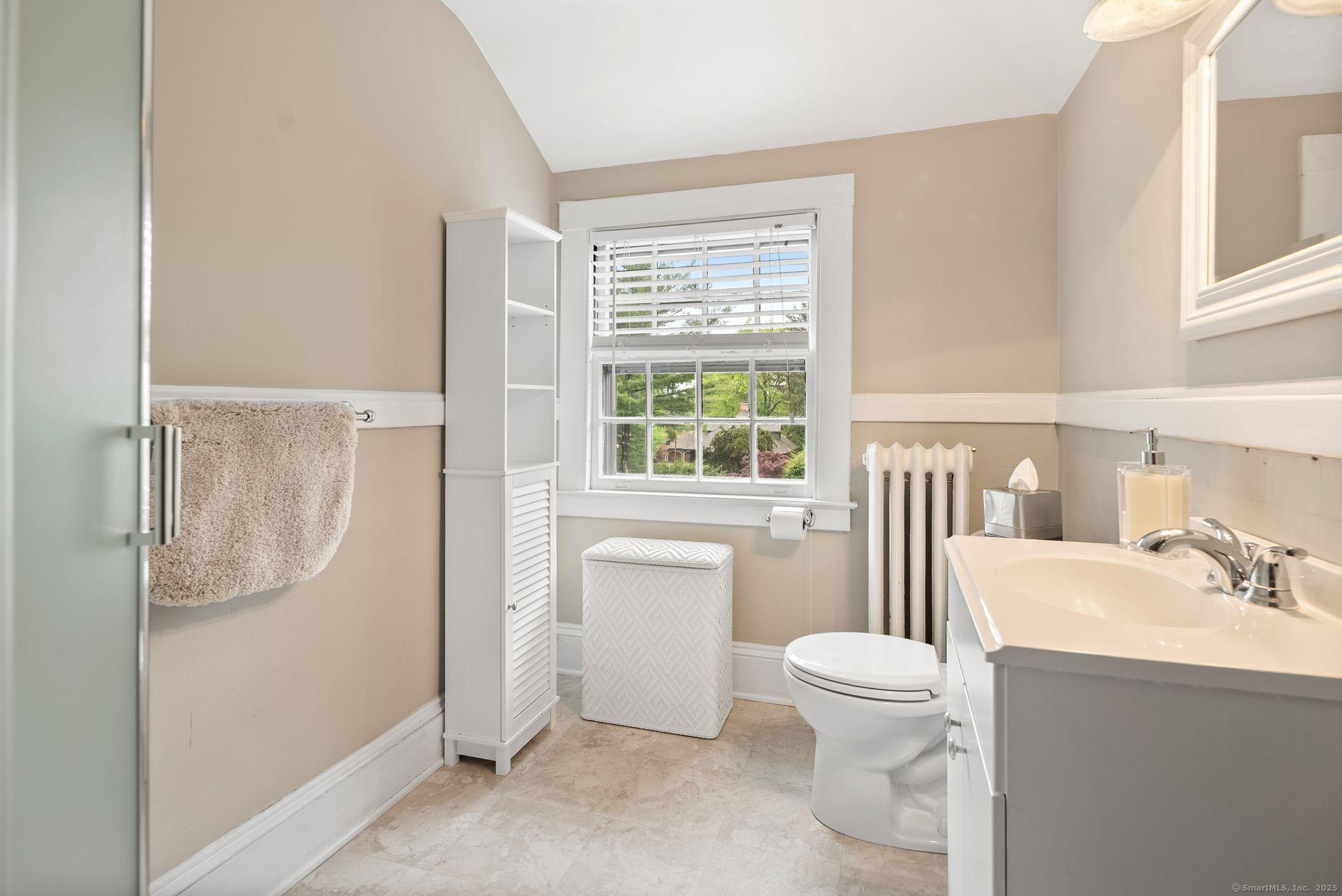 West Hartford, Connecticut, 06119, United States, 8 Bedrooms Bedrooms, ,7 BathroomsBathrooms,Residential,For Sale,1825523