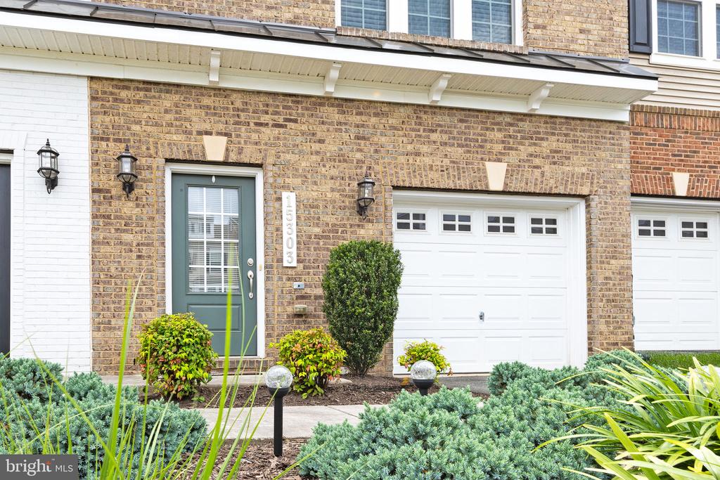 Haymarket, Virginia, 20169, United States, 3 Bedrooms Bedrooms, ,4 BathroomsBathrooms,Residential,For Sale,1904244