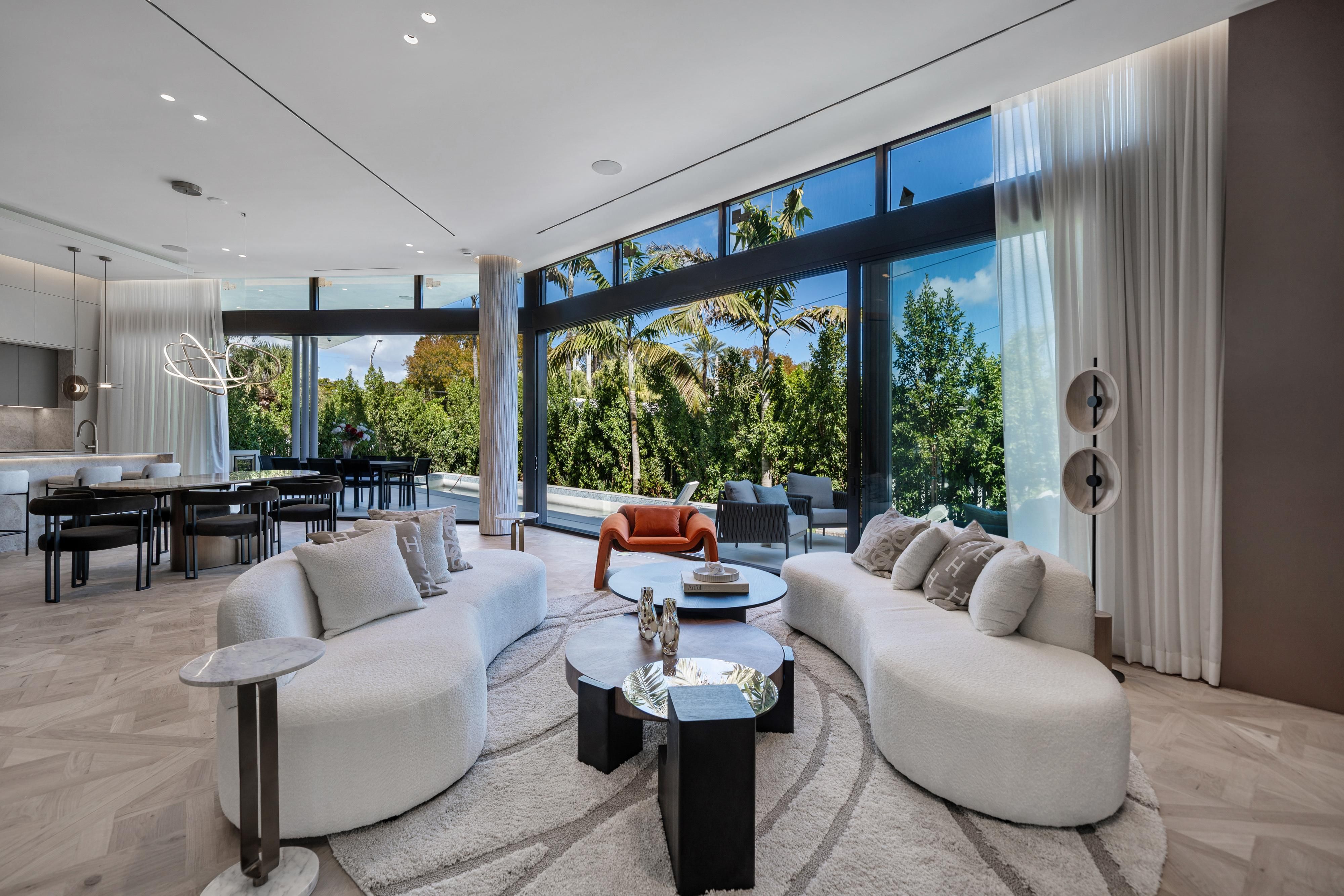  1045 W 47th Ct, Miami Beach, FL, 33140 - 物件實景