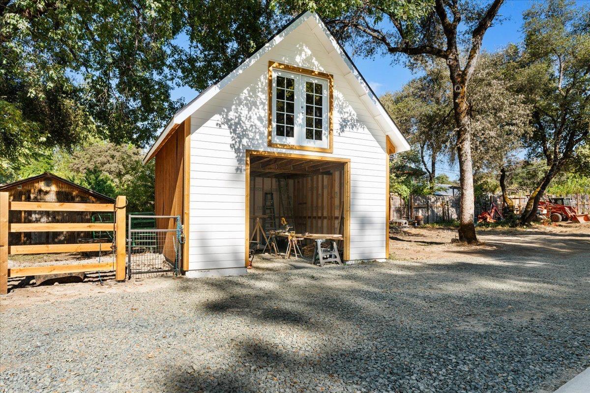 Nevada City, California, 95959, United States, 4 Bedrooms Bedrooms, ,2 BathroomsBathrooms,Residential,For Sale,1916710